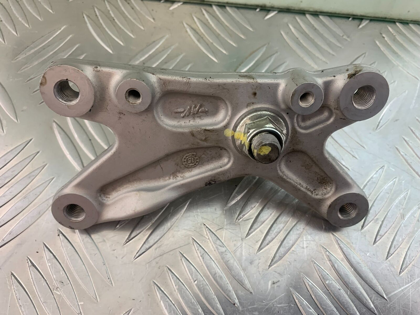 MV AGUSTA TURISMO VELOCE 800 REAR SHOCK BRACKET YEAR 2014-17 (CMB1051)