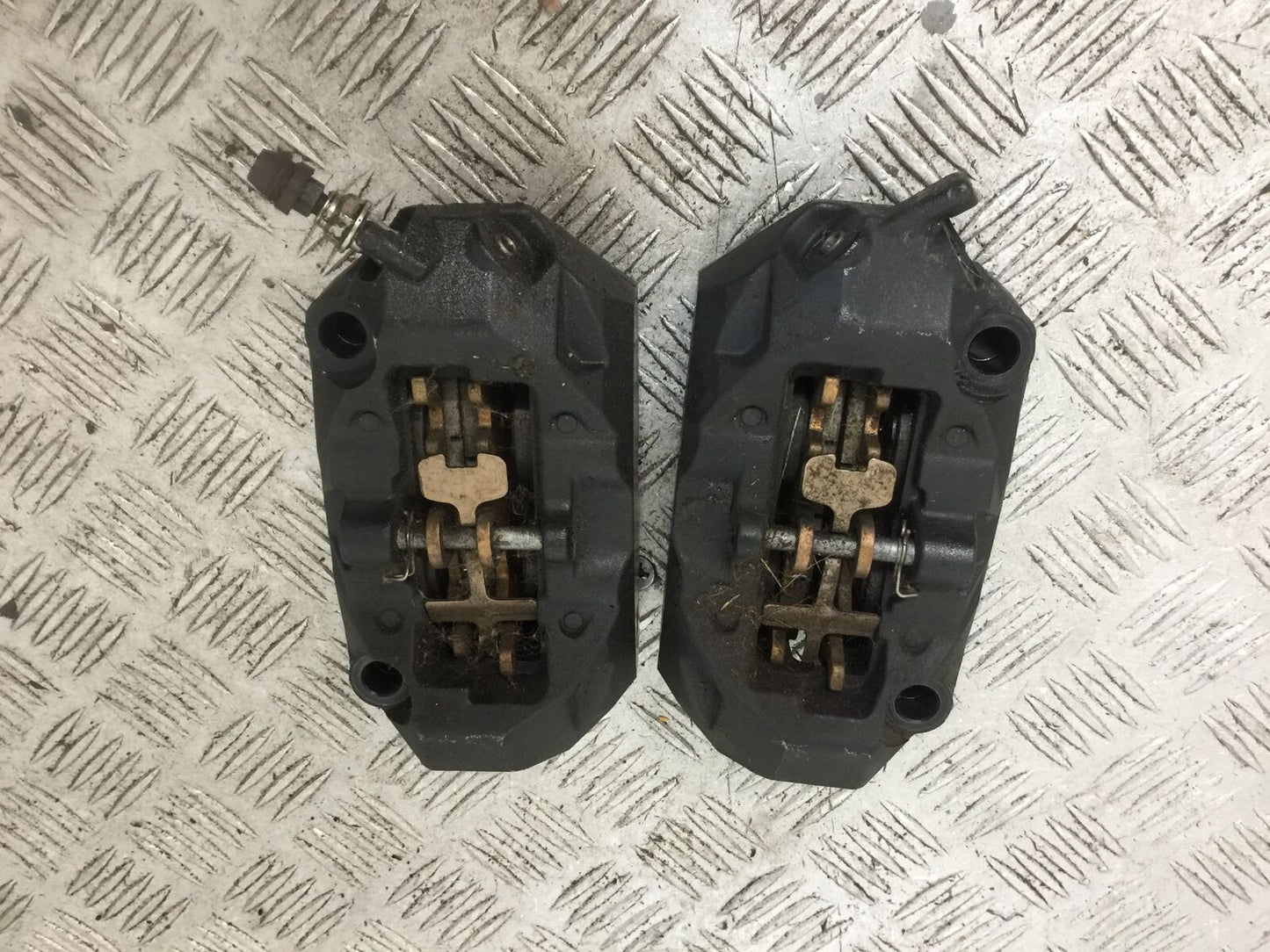BMW R1250 R 1250 RT BREMBO FRONT BRAKE CALIPERS YEAR 2023 (STOCK 907)