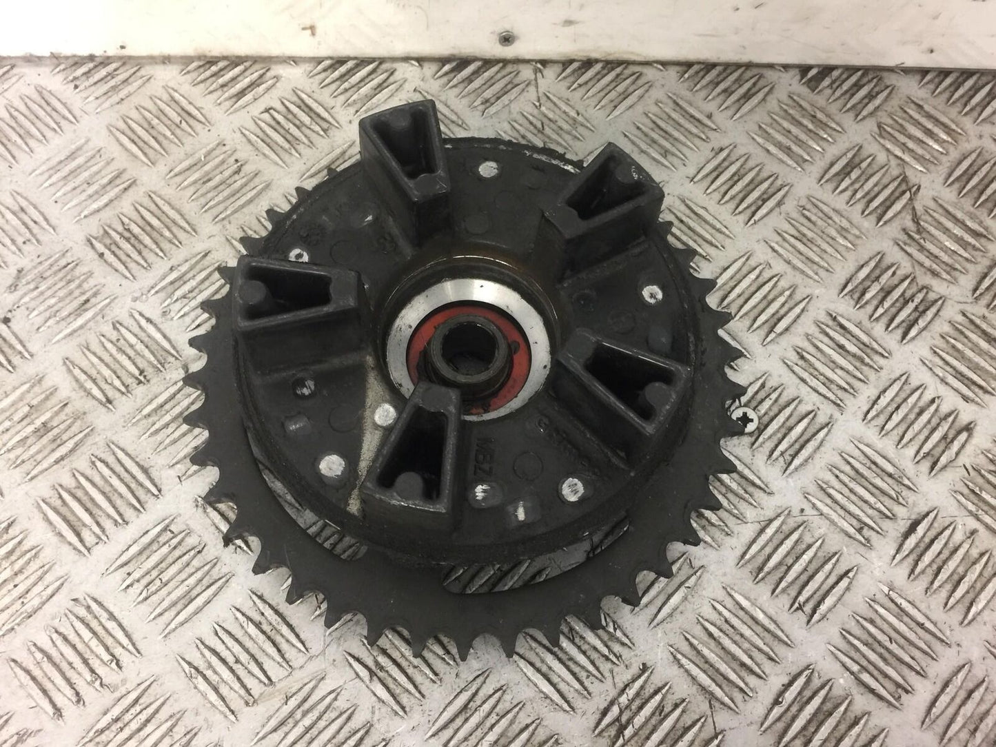 HONDA CBF600 CBF 600 REAR SPROCKET CARRIER YEAR 2009 (STOCK 369)