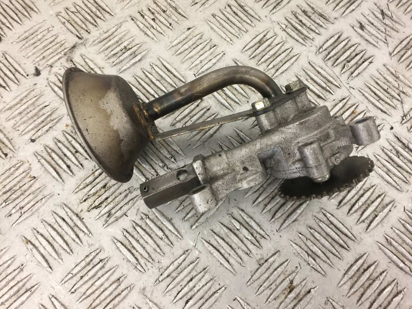 HONDA CX500 CX 500 OIL PUMP YEAR 1980