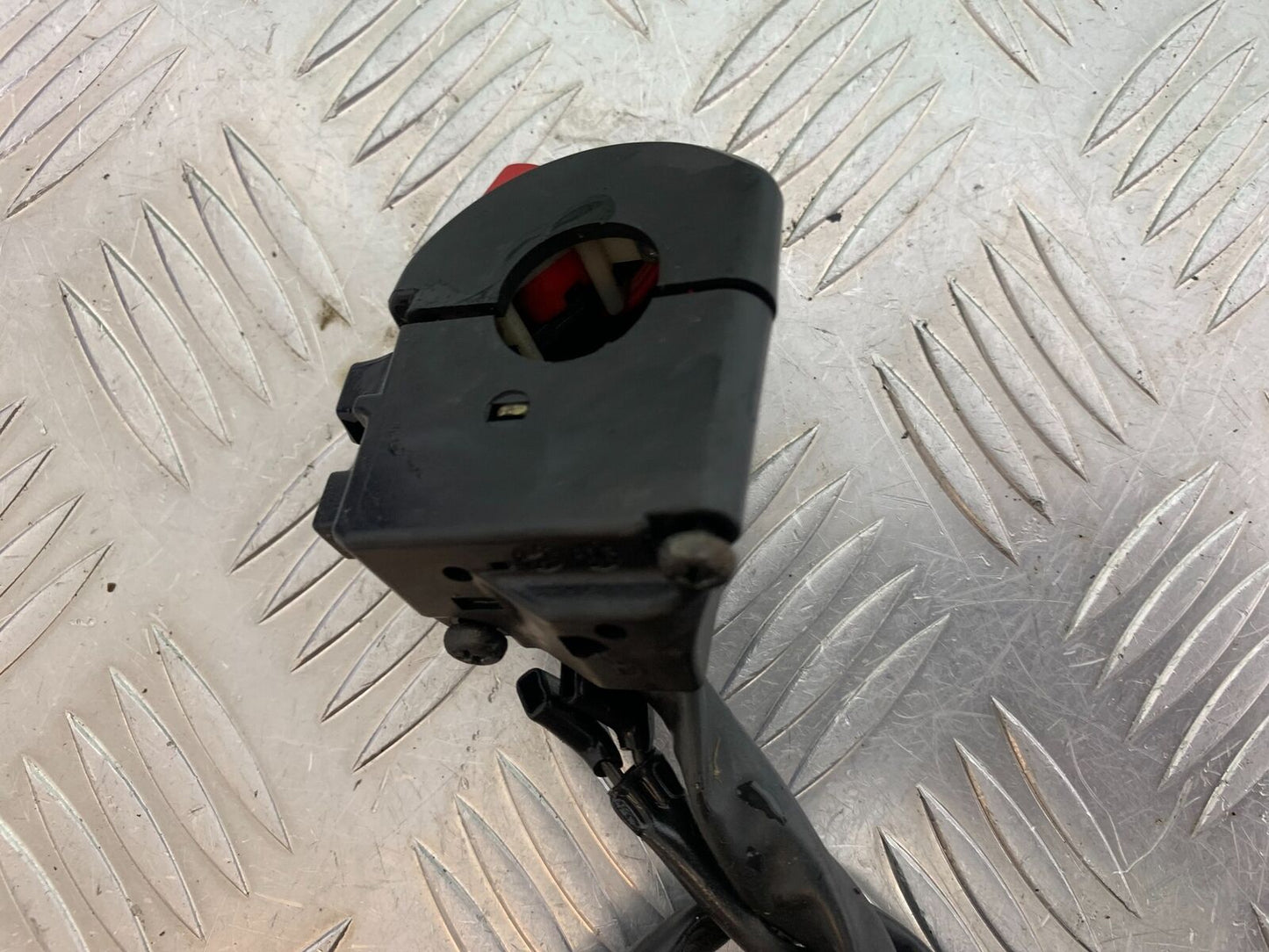 KAWASAKI ZX12R ZX12 R RIGHT SWITCH GEAR YEAR 2000-01 (CMB1038)