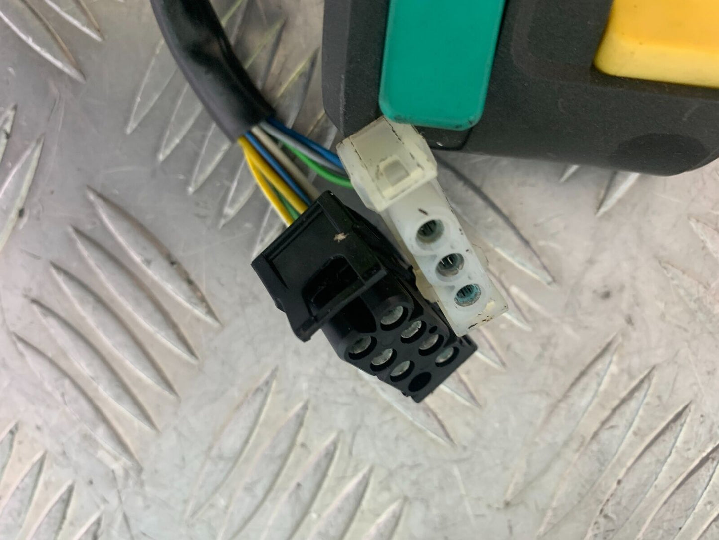 BMW R1100 RT R 1100 RT LEFT SWITCH GEAR YEAR 1996-2001 (CMB1095)