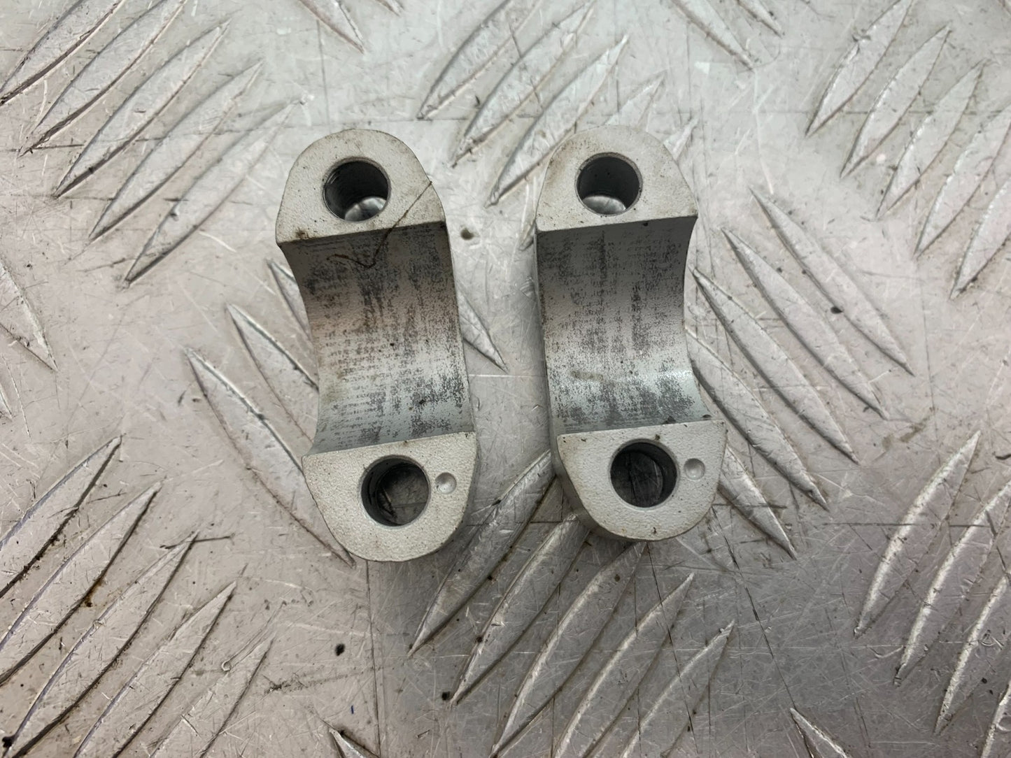 BENELLI BN125 BN 125 HANDLEBAR CLAMPS YEAR 2018-2021 (CMB1245)