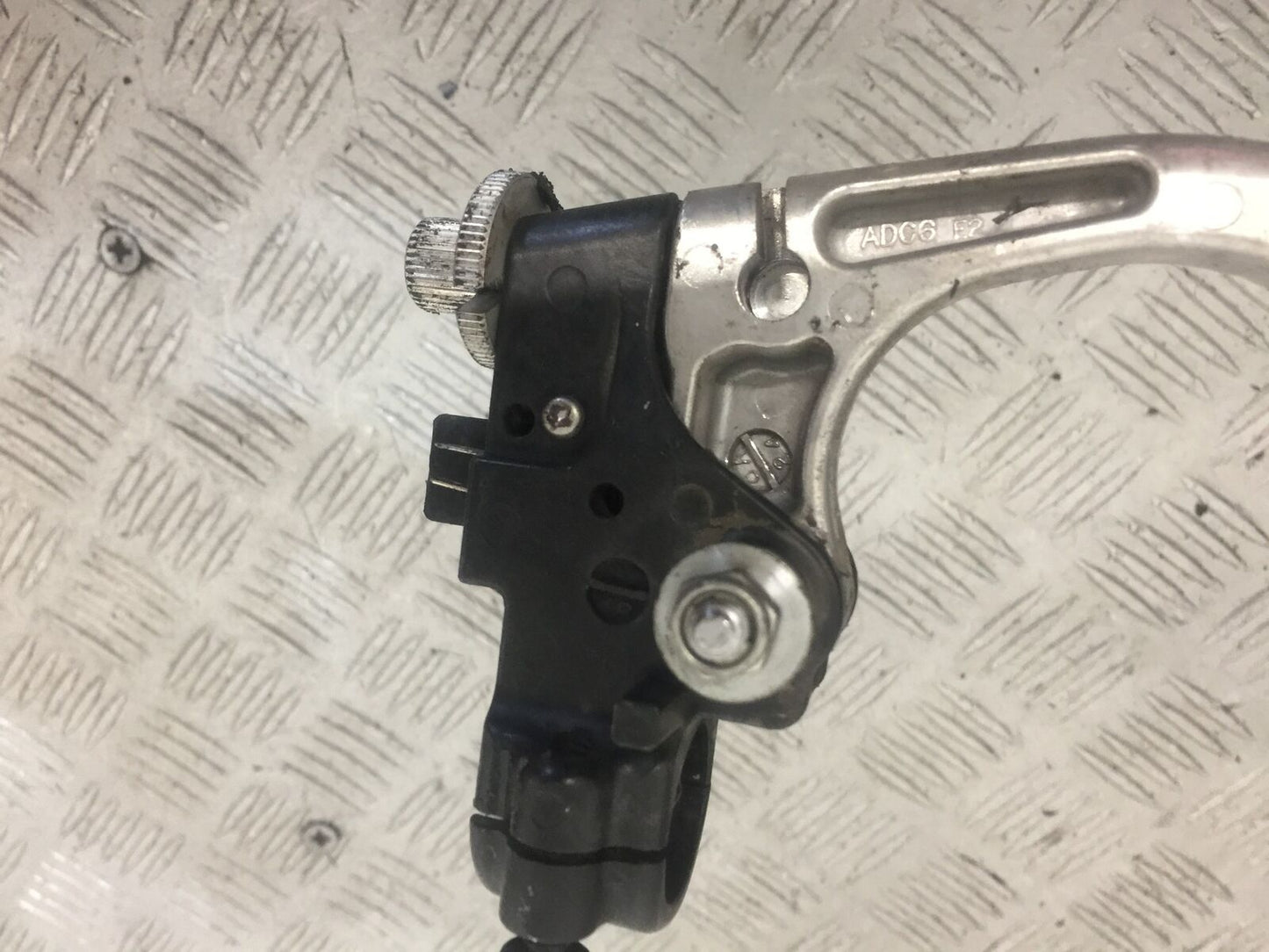 HONDA CRF1000 AFRICA TWIN CLUTCH LEVER AND BRACKET YEAR 2019 (STOCK 858)