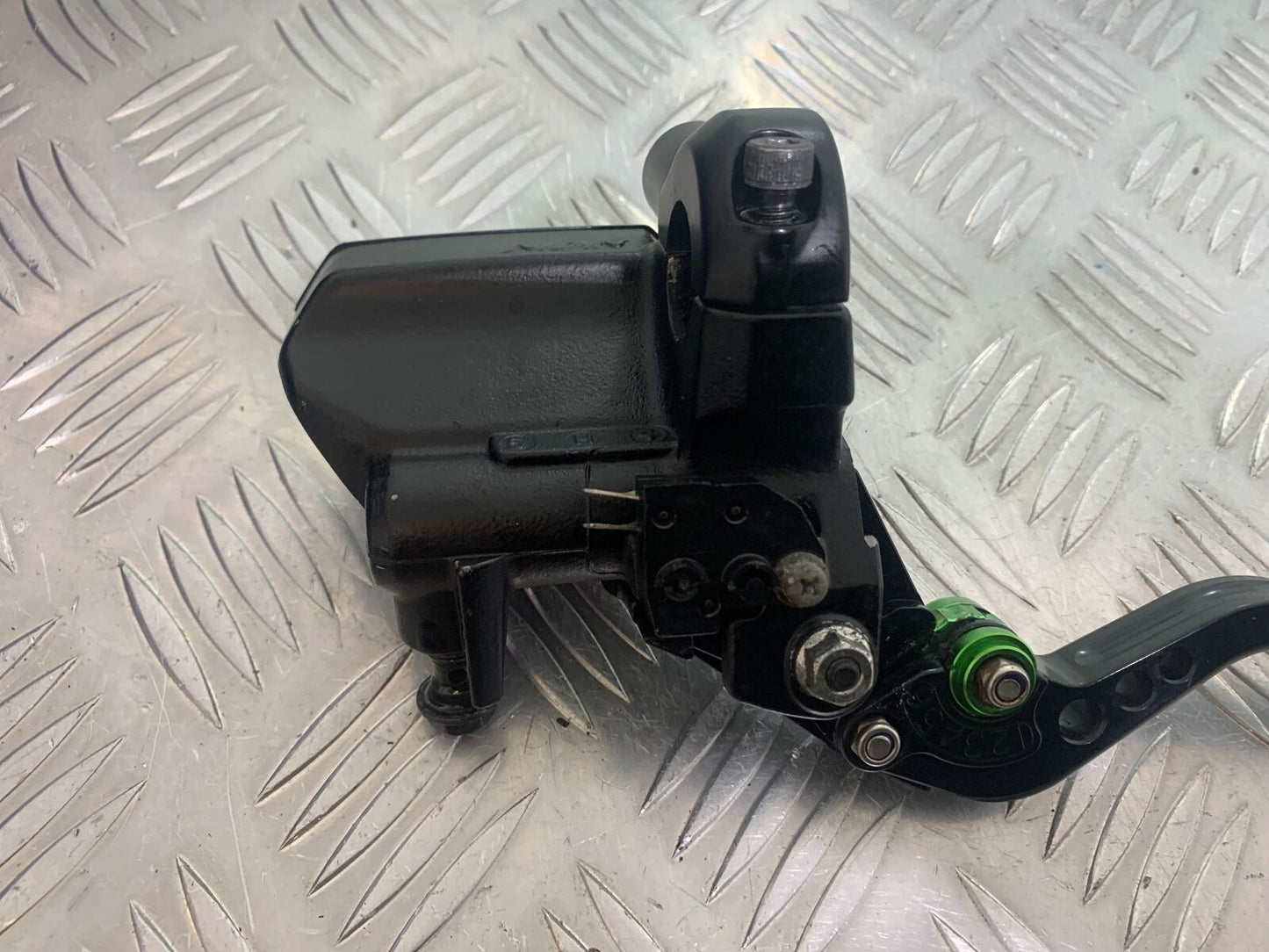 KAWASAKI Z800 Z 800 FRONT BRAKE MASTER CYLINDER YEAR 2013-2017 (CMB1059)