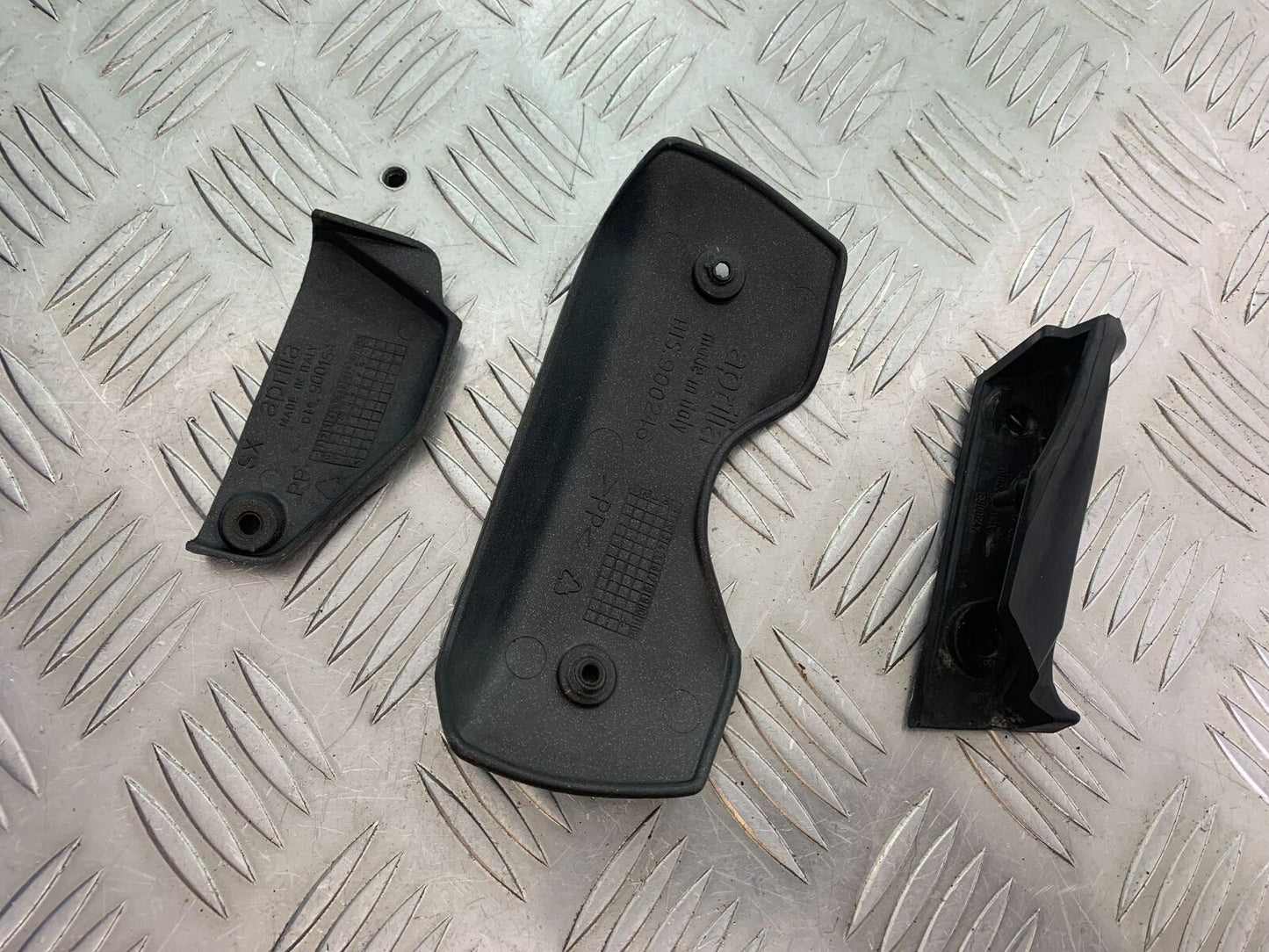 APRILIA FUTURA RST 1000 INFILLS YEAR 2001-2005 (CMB1033)