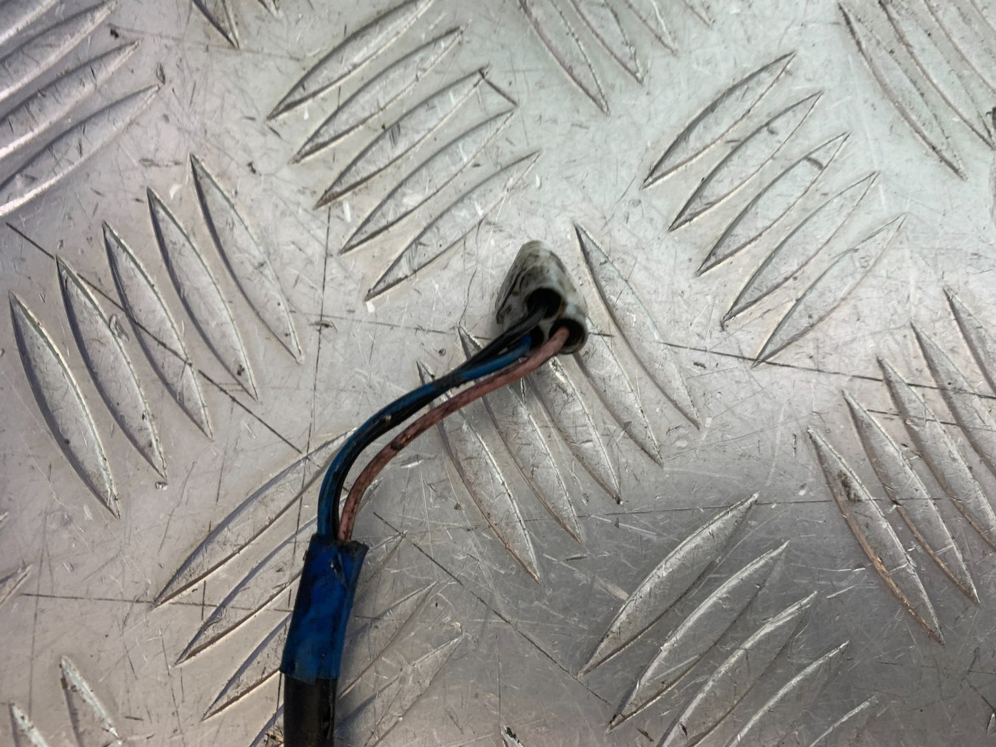APRILIA TUONO 1000 V4 NETURAL SWITCH YEAR 2013-2014 (CMB1239)