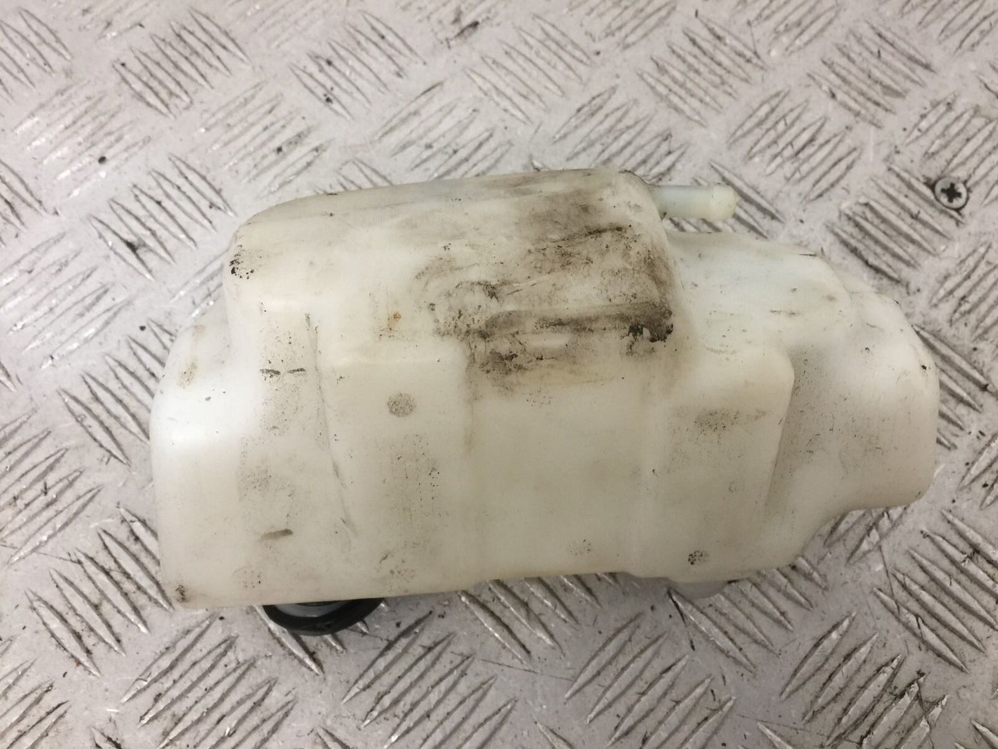 TRIUMPH 675 STREET TRIPLE R COOLANT BOTTLE YEAR 2012 (STOCK 849)