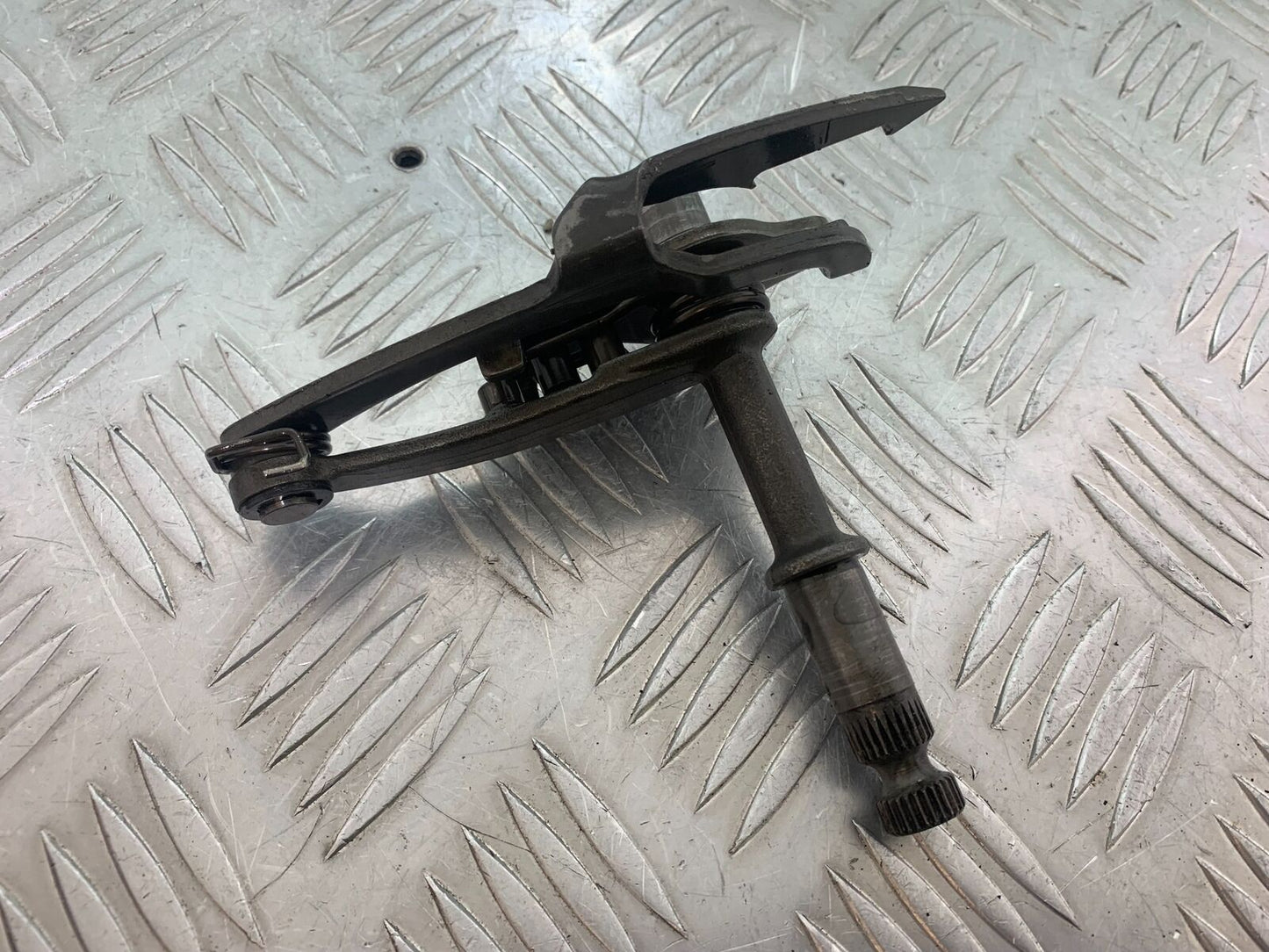 DUCATI DIAVEL 1200 GEAR LEVER SHAFT YEAR 2014-17 (CMB1054)