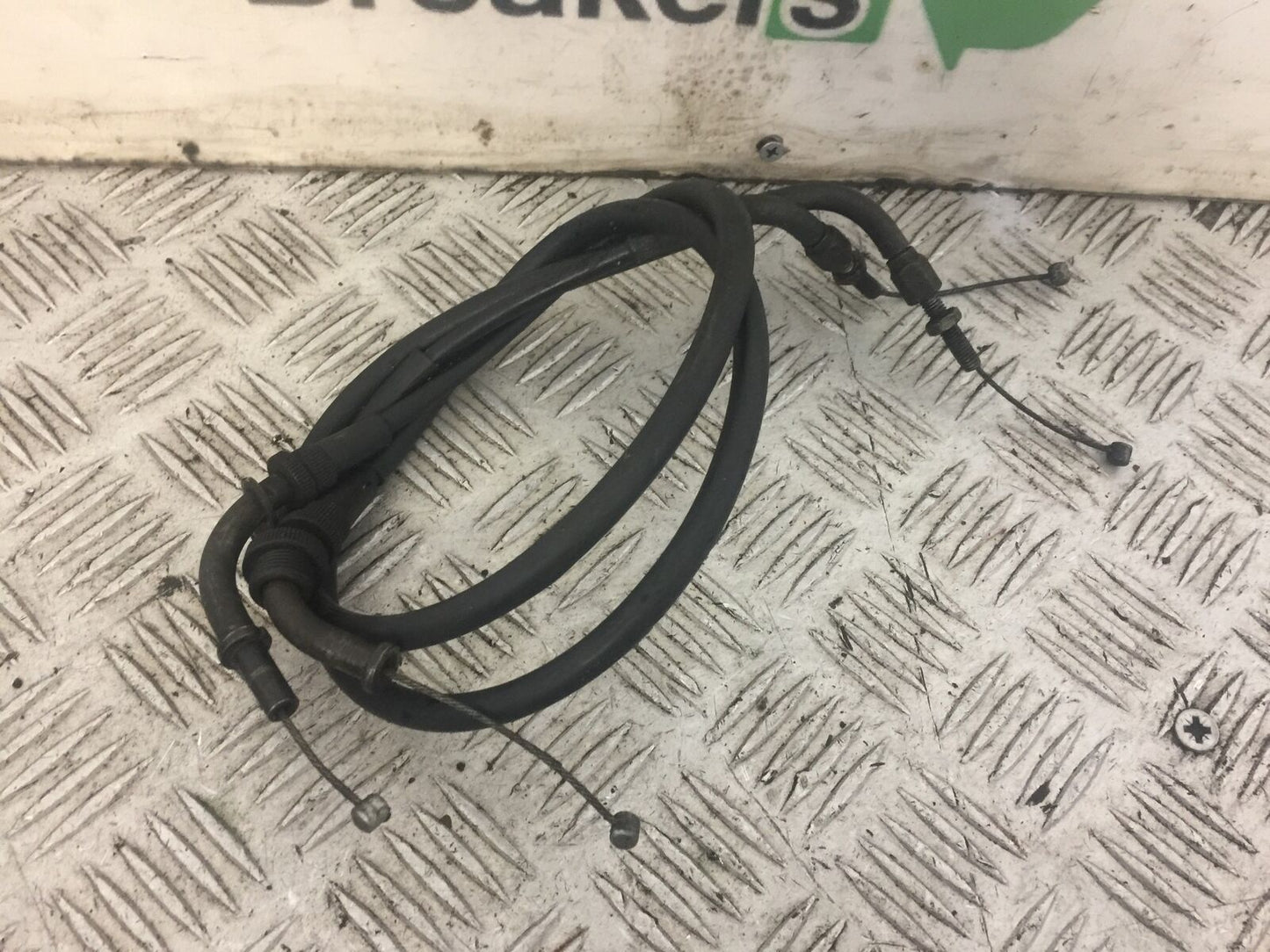 SUZUKI RF600 RF 600 THROTTLE CABLES YEAR 1996 (STOCK 679)