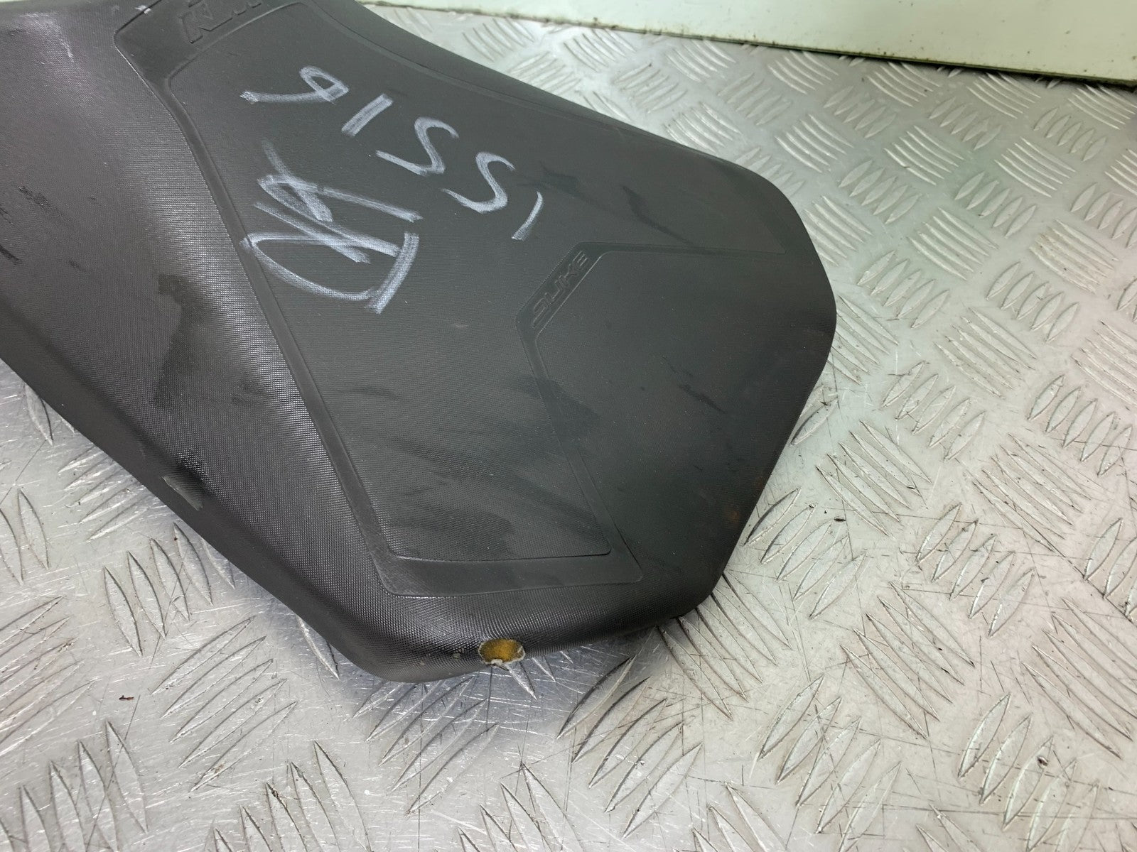 KTM DUKE 125 FRONT SEAT  YEAR 2017-2022 (CMB1274)