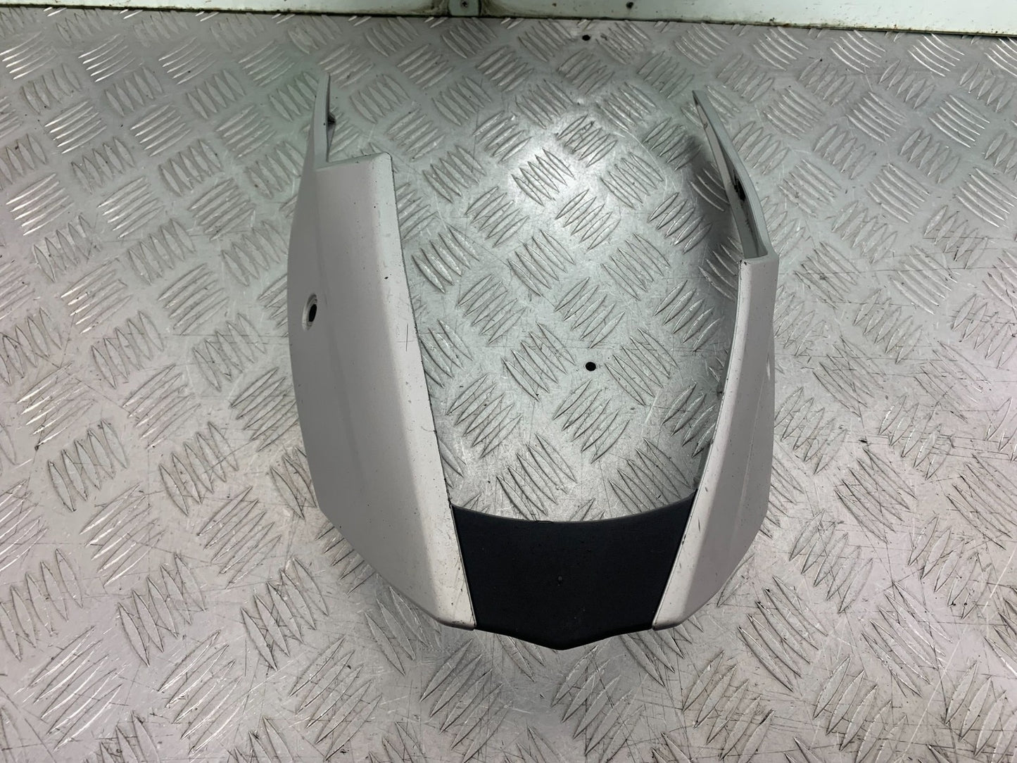 TRIUMPH 675 STREET TRIPLE RX BELLYPAN 2015-2017 (CMB1299)