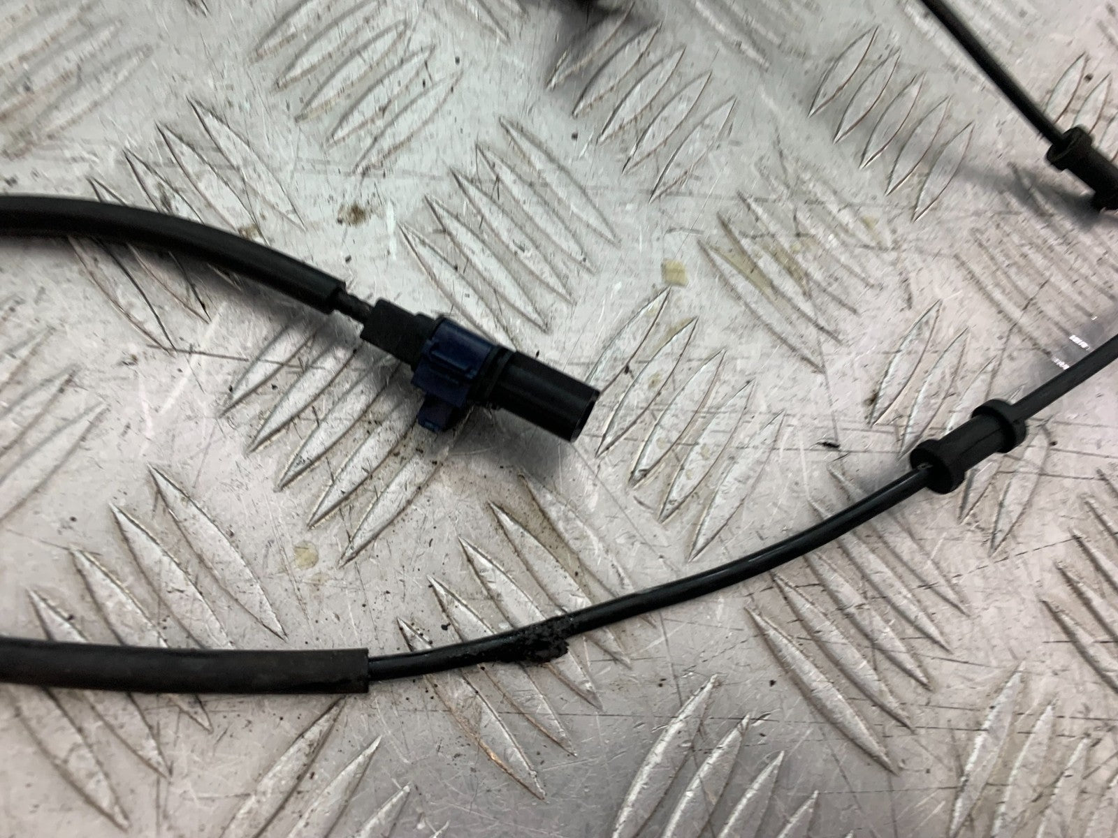 KAWASAKI NINJA 400 EX 400 FRONT & REAR ABS SENSORS  YEAR 2018-2022 (CMB1278)