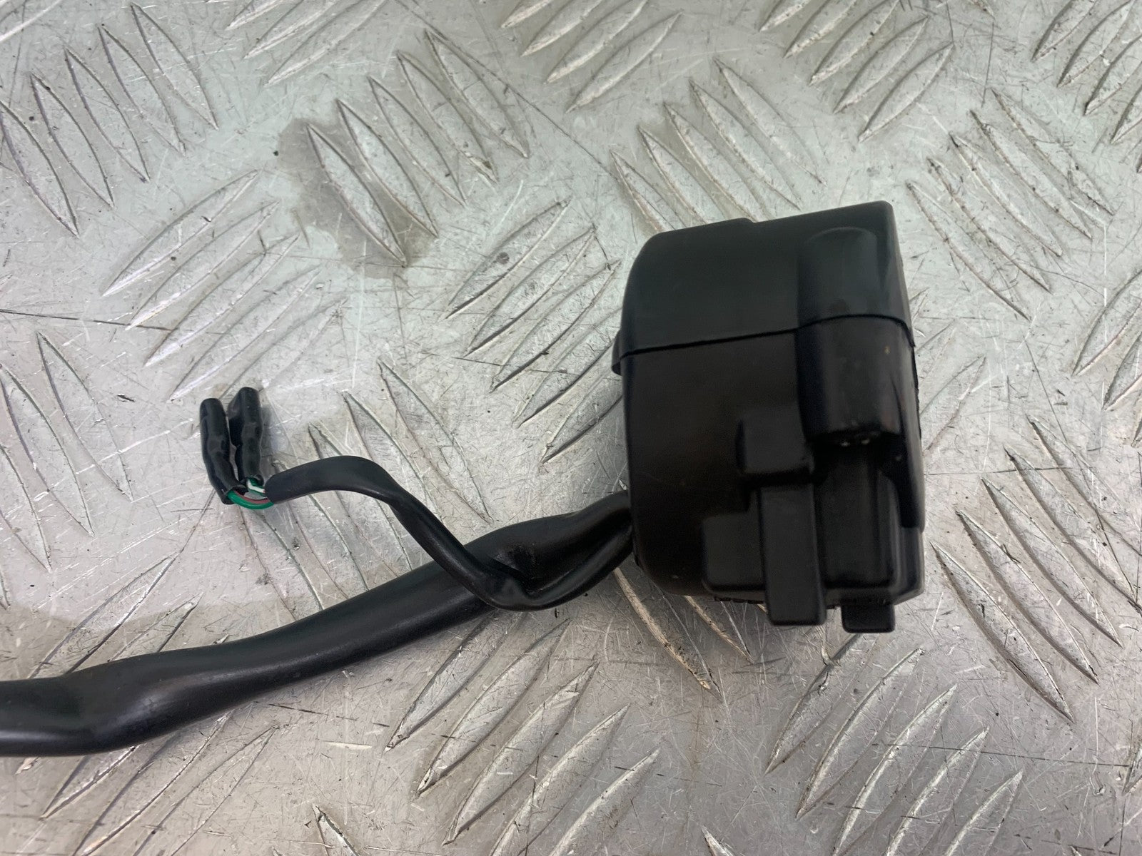 HONDA CBF125 CBF 125 LEFT SWITCH GEAR   YEAR 2009-14  (CMB1172)