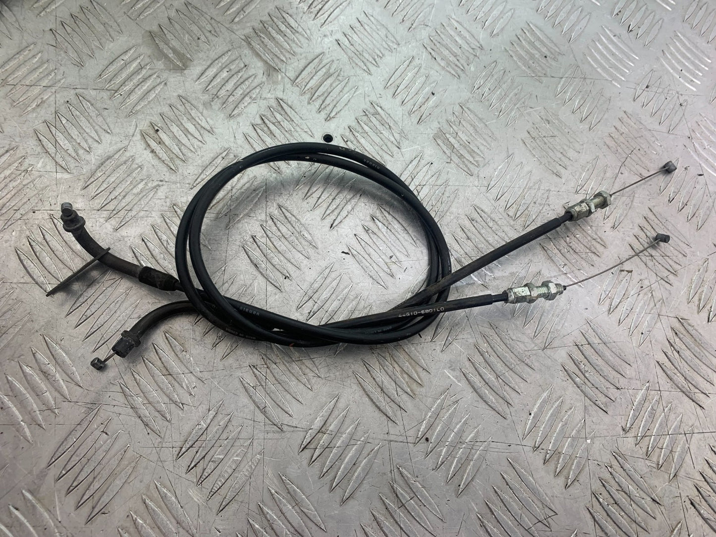 SUZUKI GSR600 GSR 600 THROTTLE CABLES  2006-2010 (CMB1177)