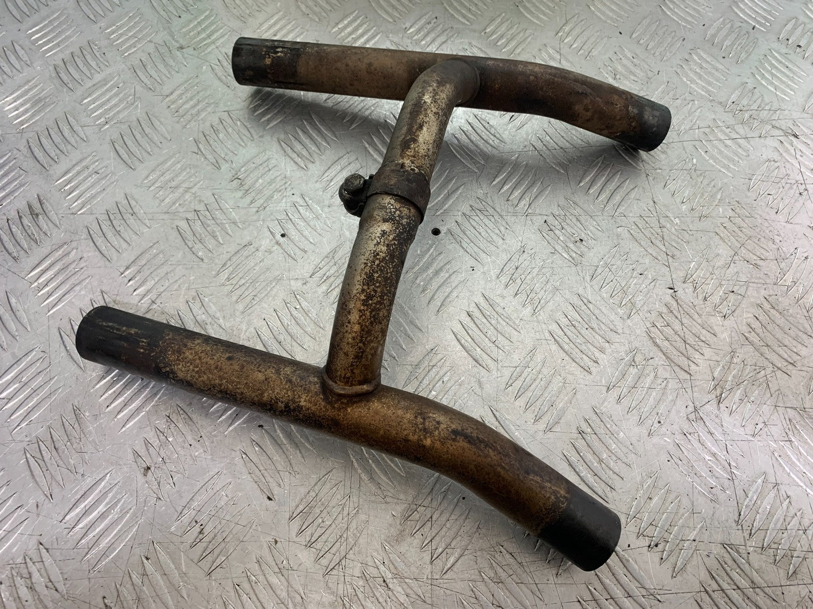 TRIUMPH TROPHY 900 EXHAUST LINK PIPES   YEAR 1991-95 (CMB1251)