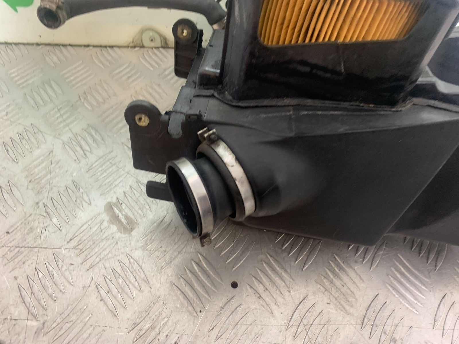 BMW R850 R R850R AIRBOX   YEAR 1994-2002 (CMB1170)