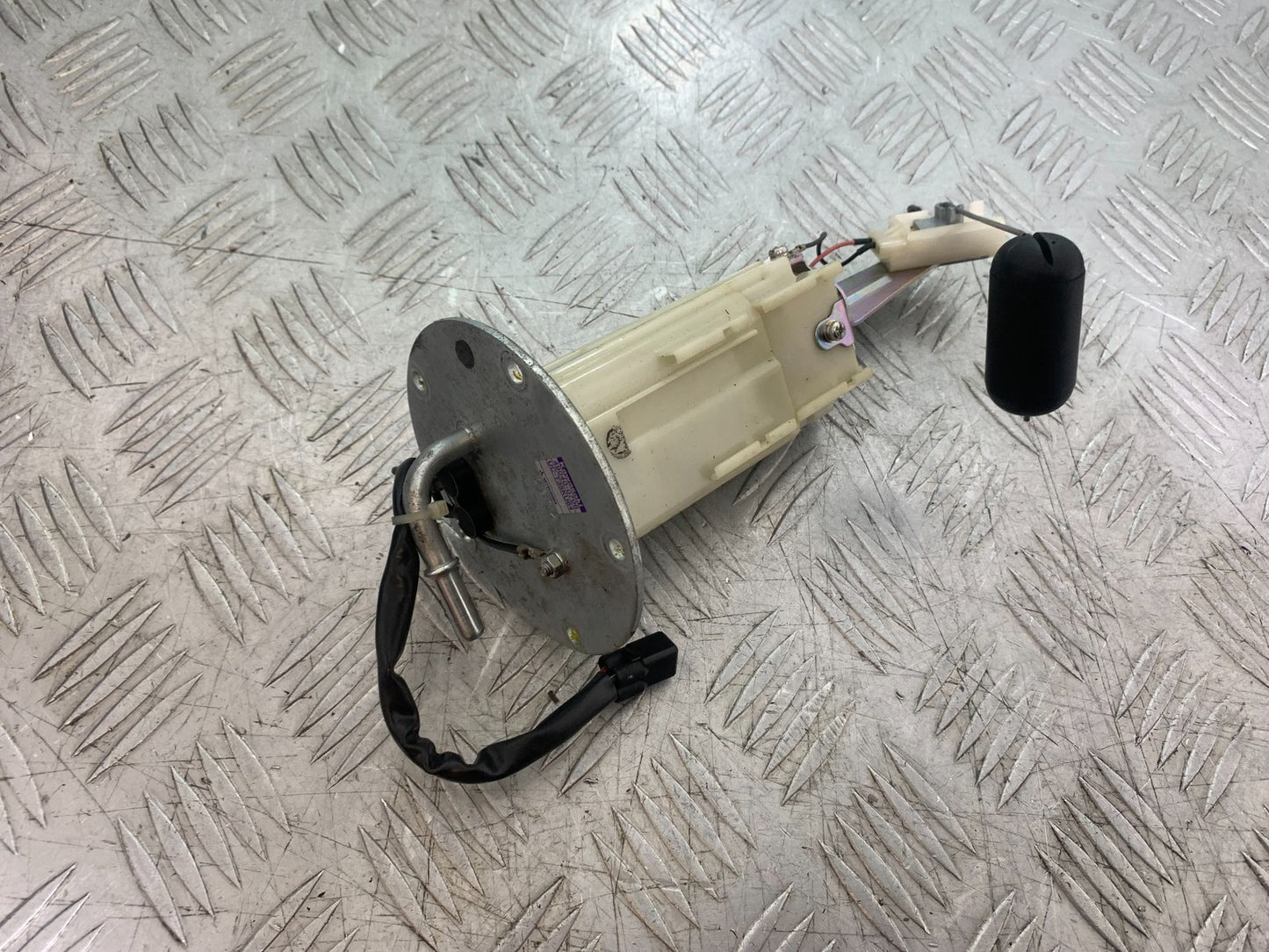 KAWASAKI ER6 N PETROL PUMP  YEAR 2012-2017 (CMB1324)