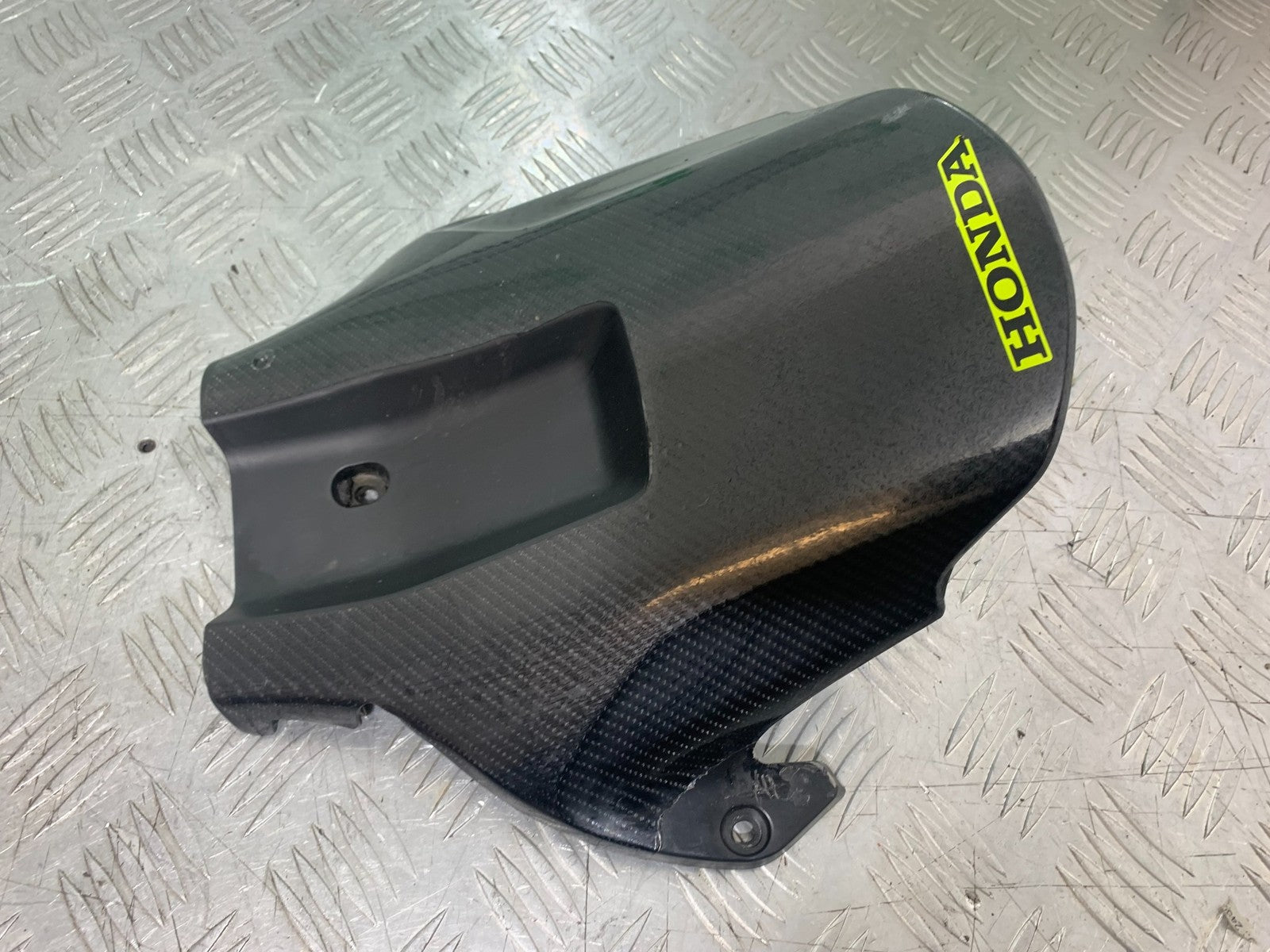 HONDA CBR1000 rr FIREBLADE REAR HUGGER  YEAR 2006  (CMB1220)