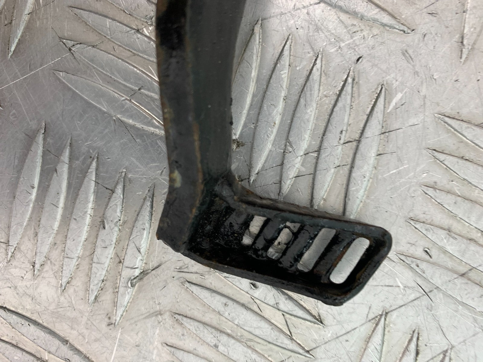 HONDA XL125 VARADERO REAR BRAKE PEDAL  YEAR 2001-2006  (CMB1304)