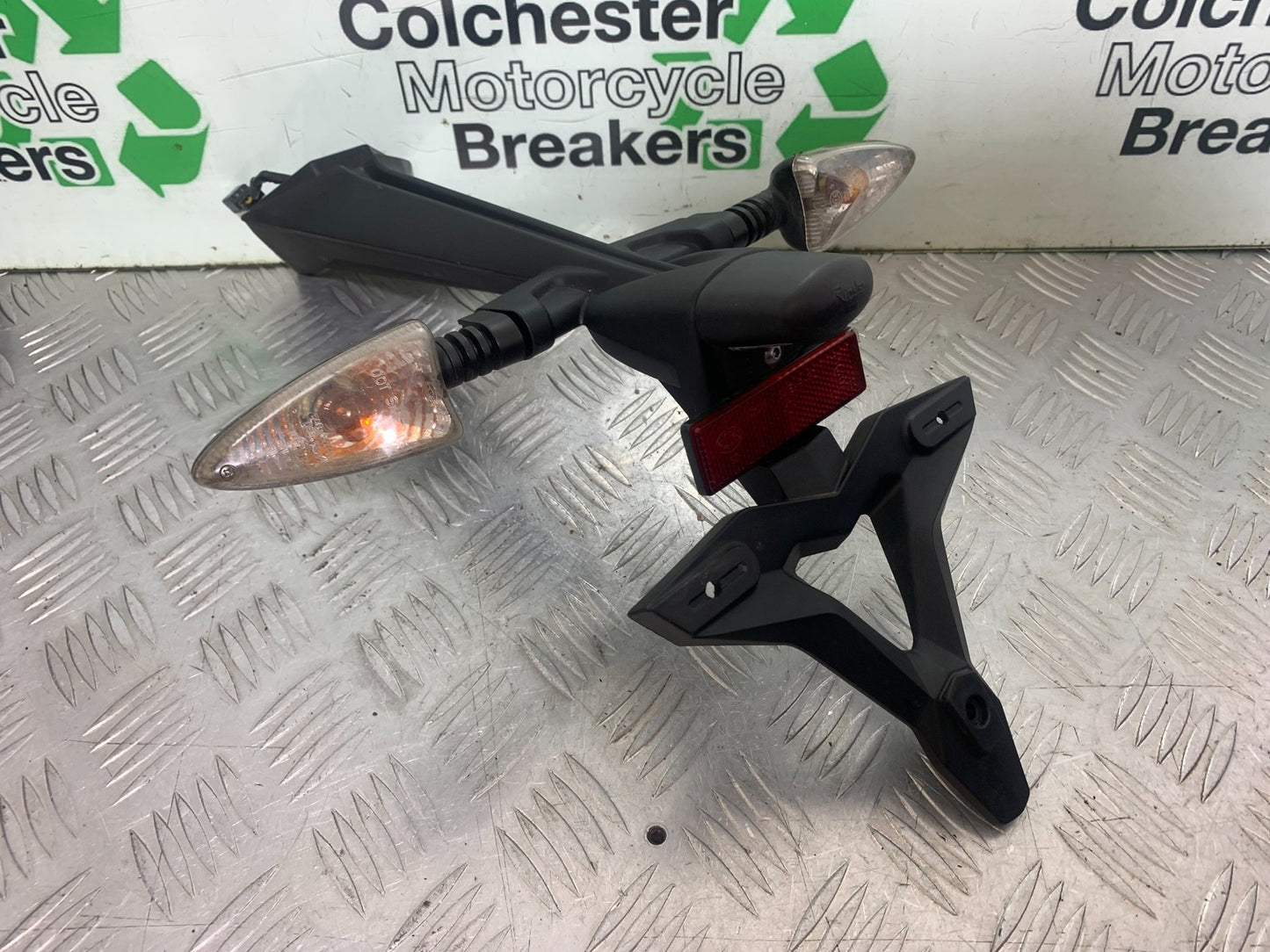 TRIUMPH 675 STREET TRIPLE REAR MUDGUARD AND INDICATORS   2013-2016 (CMB1186)