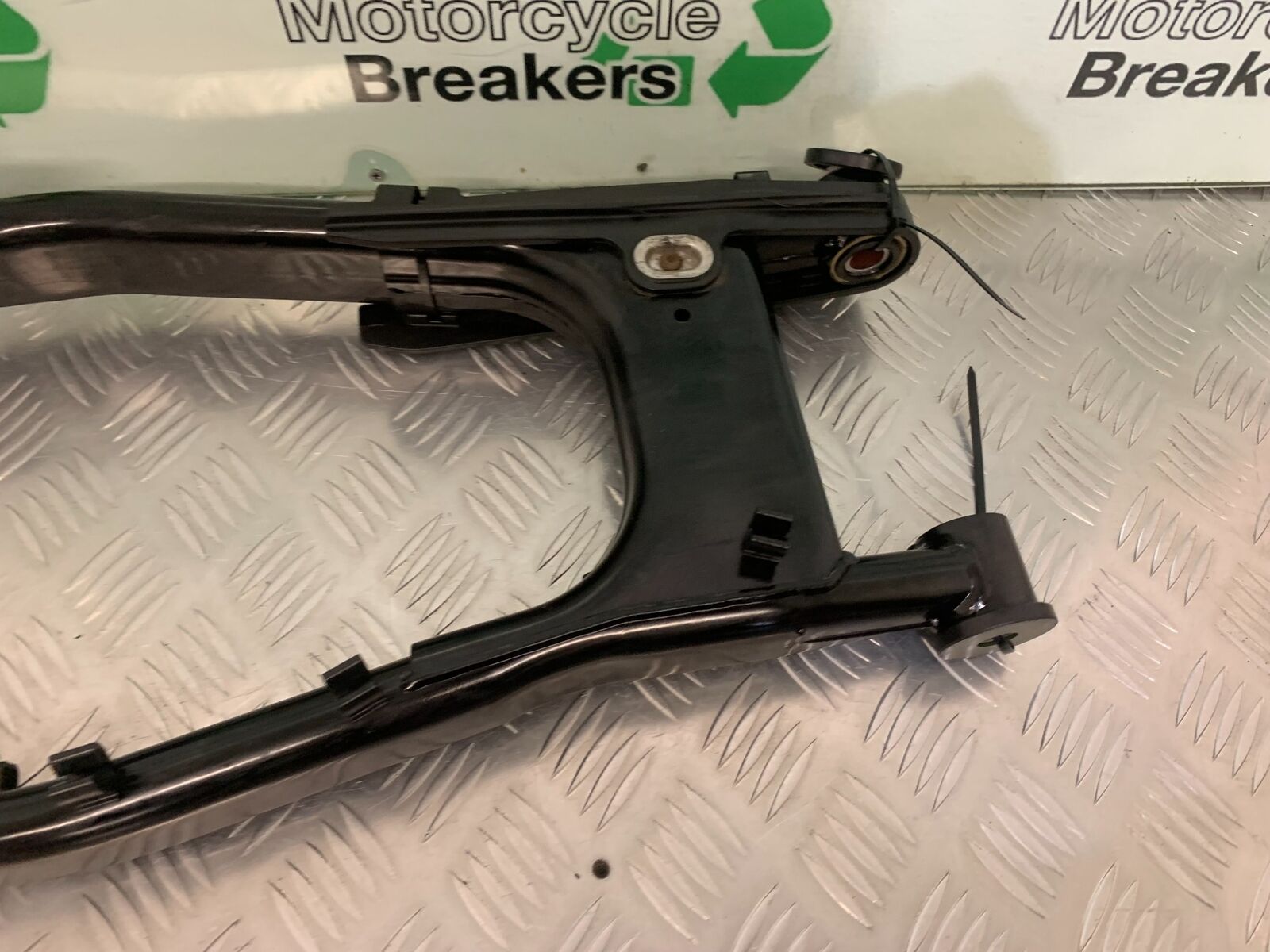 ROYAL ENFIELD 350 CLASSIC SWINGARM  YEAR 2022 (STOCK 967)