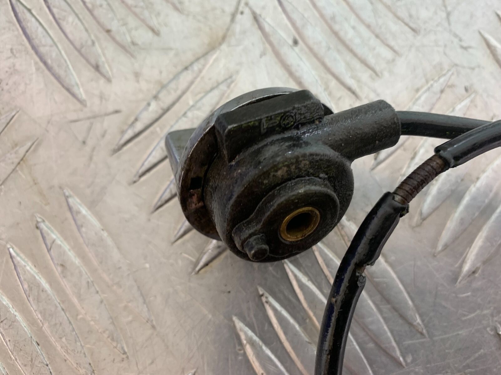 SUZUKI VS1400 VS 1400 INTRUDER CHOKE LEVER  YEAR 1988 (CMB1077)