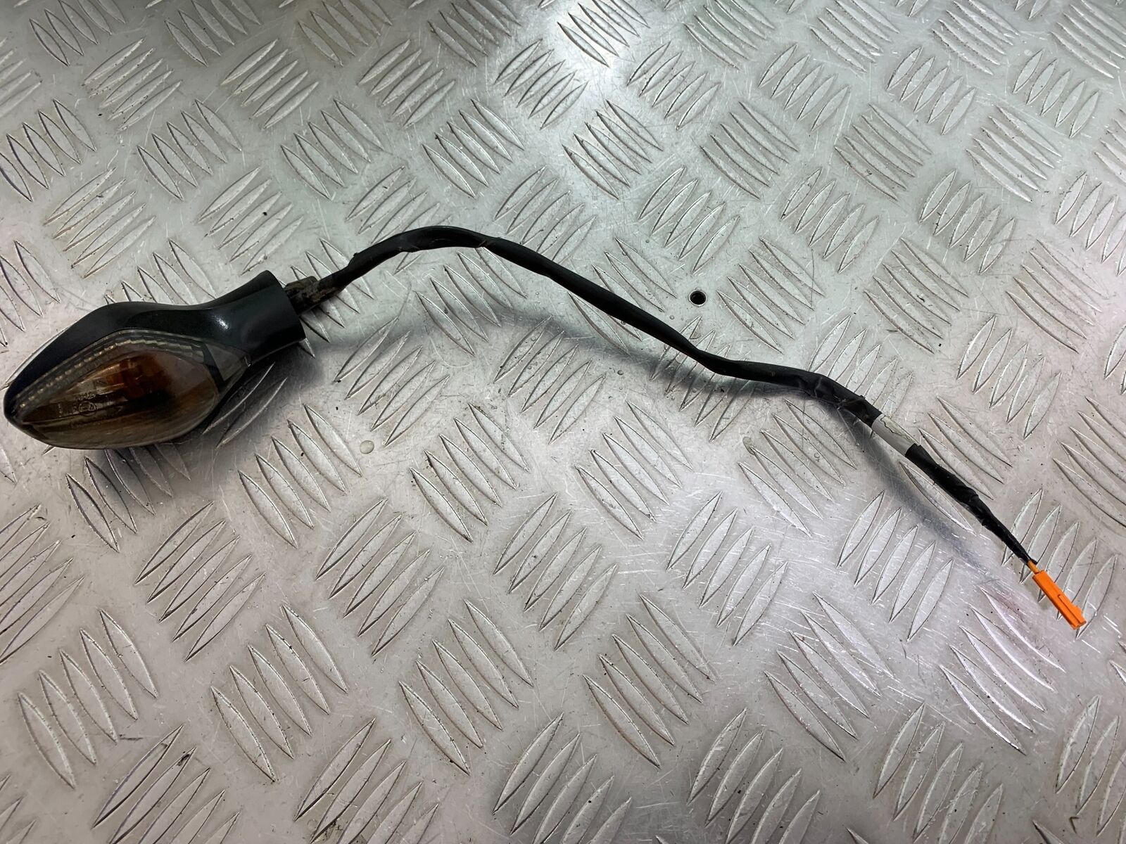 HONDA CBR500R CBR 500 R LEFT REAR INDICATOR YEAR 2012-16 (CMB1048)