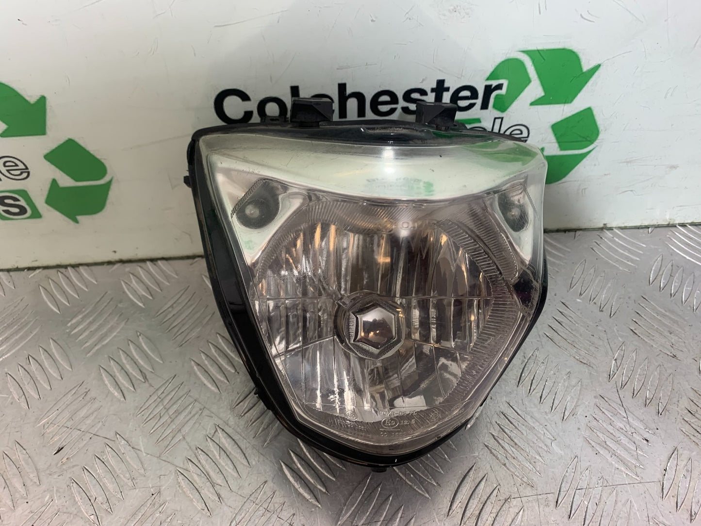 SUZUKI GW250 GW 250 INAZUMA HEADLIGHT  YEAR 2013-2018  (CMB1205)