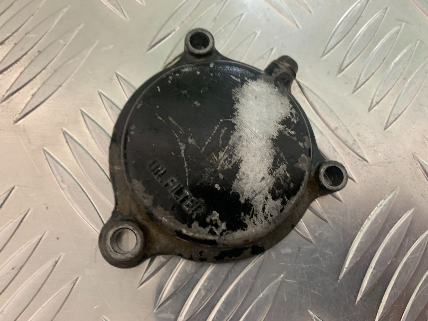 YAMAHA XT250 XT 250 OIL FILTER COVER YEAR 1980-1982  (STOCK 944)