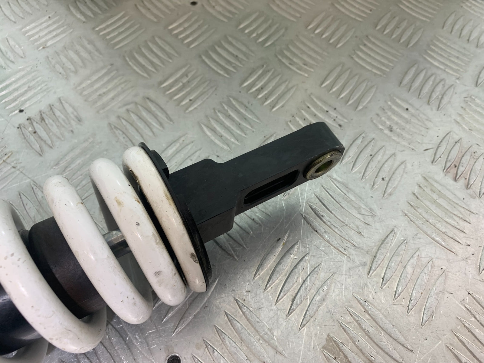 KTM 790 DUKE REAR SHOCK YEAR 2018-2021  (CMB11150)