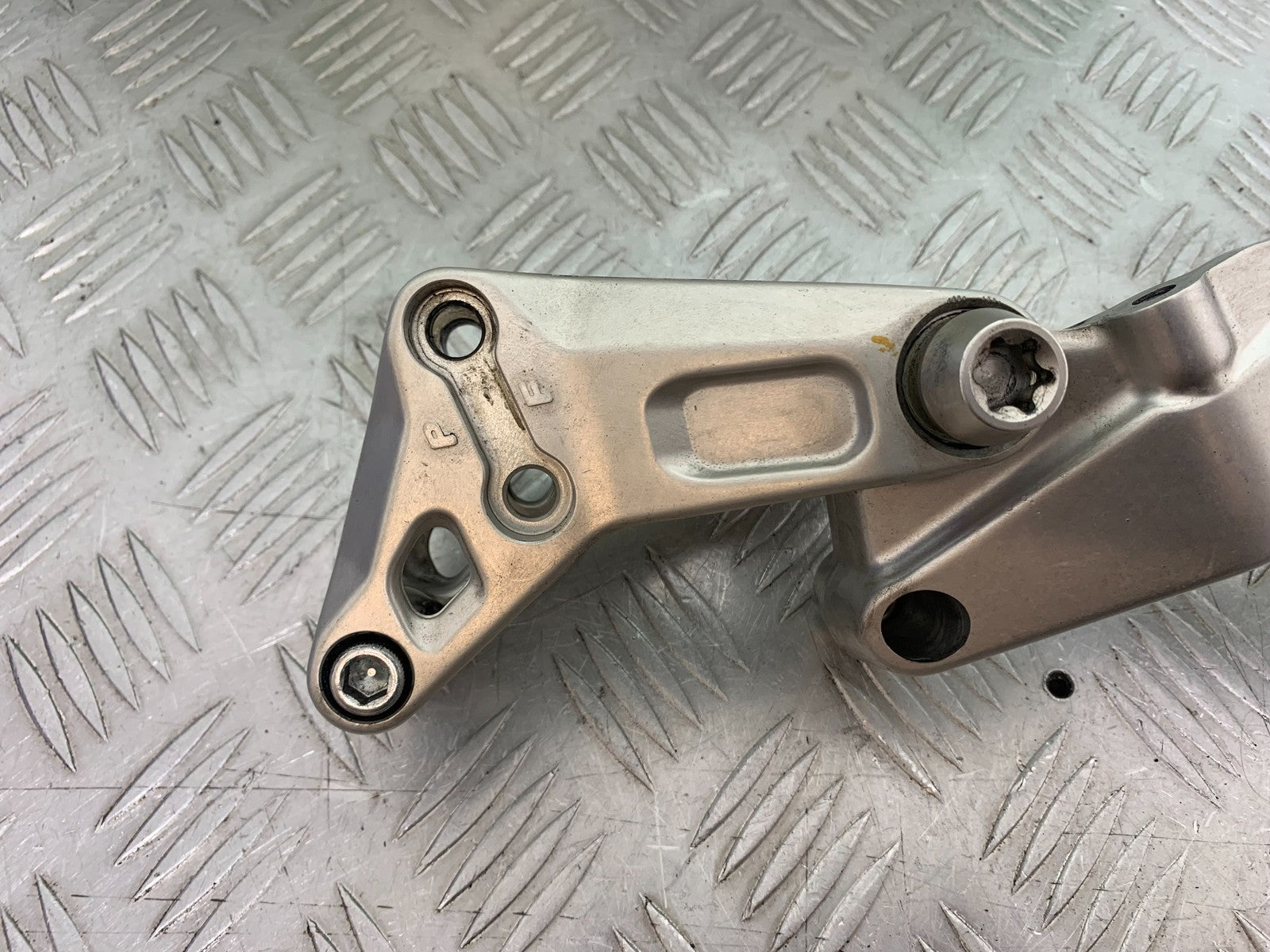 DUCATI 1299 PANIGALE REAR SHOCK LINKAGE   YEAR 2016 (CMB 1187)