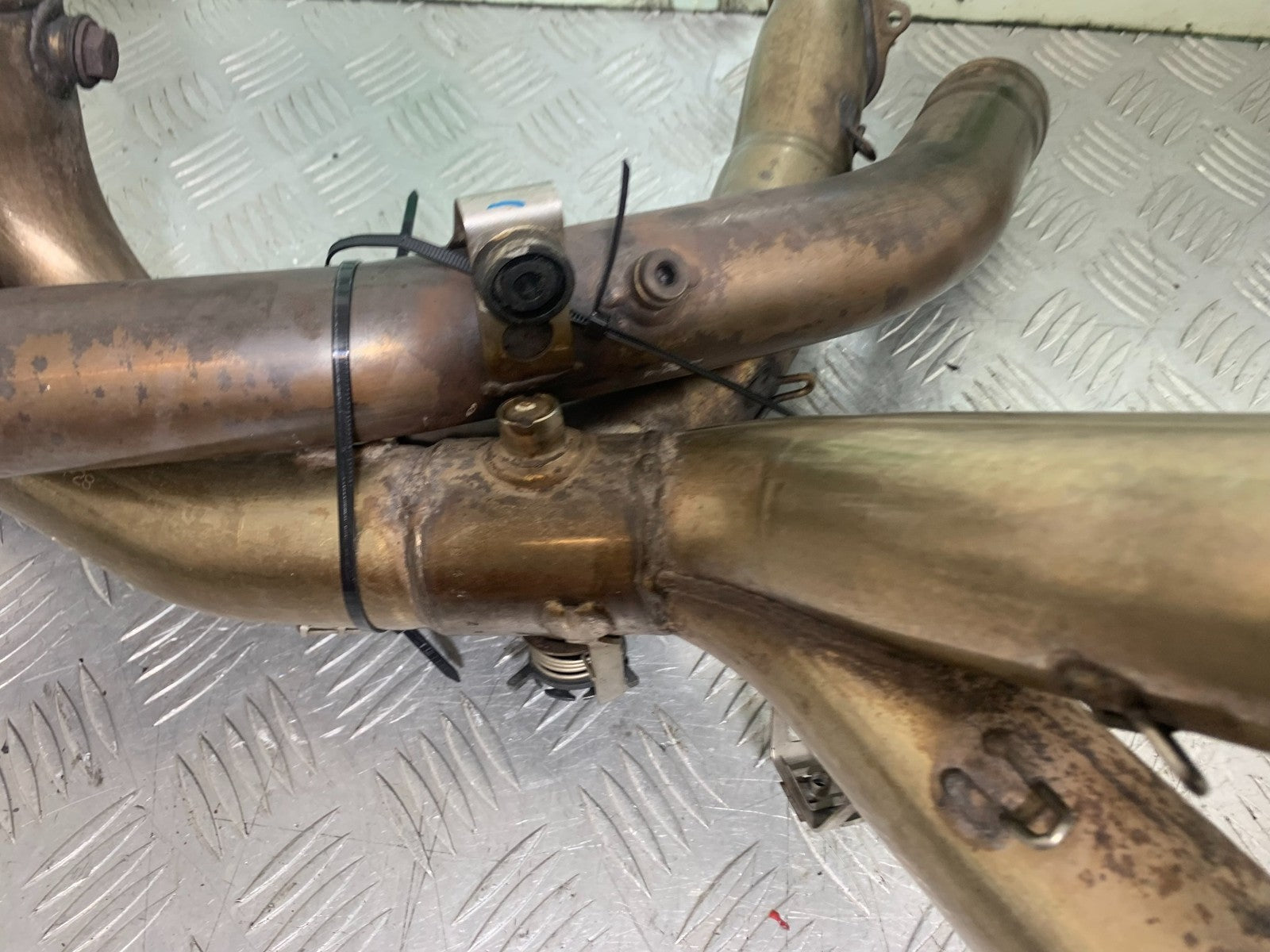 DUCATI 1198 S EXHAUST DOWNPIPES YEAR 2009-2011 (CMB1219)