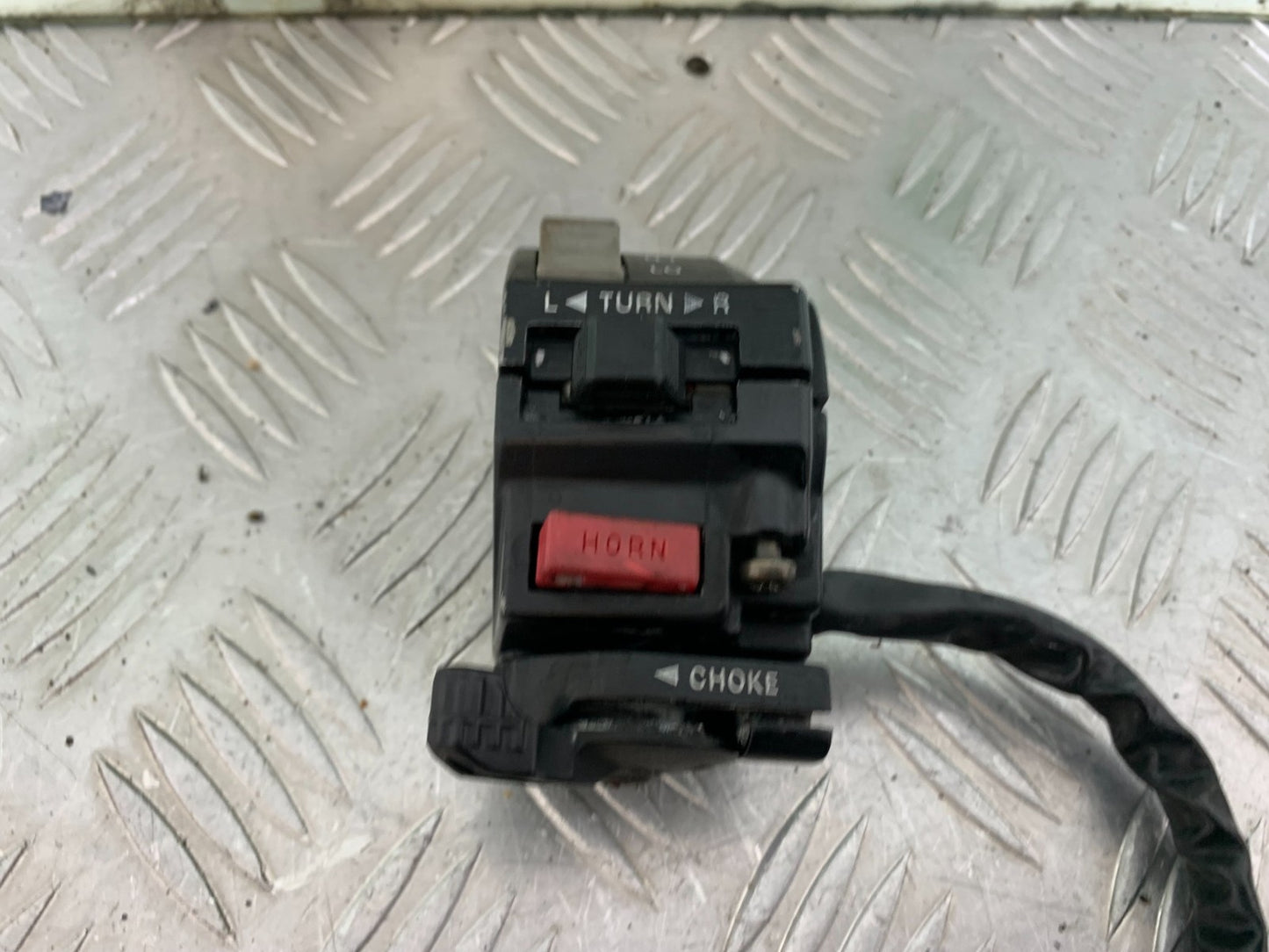 YAMAHA XV1100 XV 1100 VIRAGO LEFT SWITCH GEAR  1990-1999 (CMB1190)