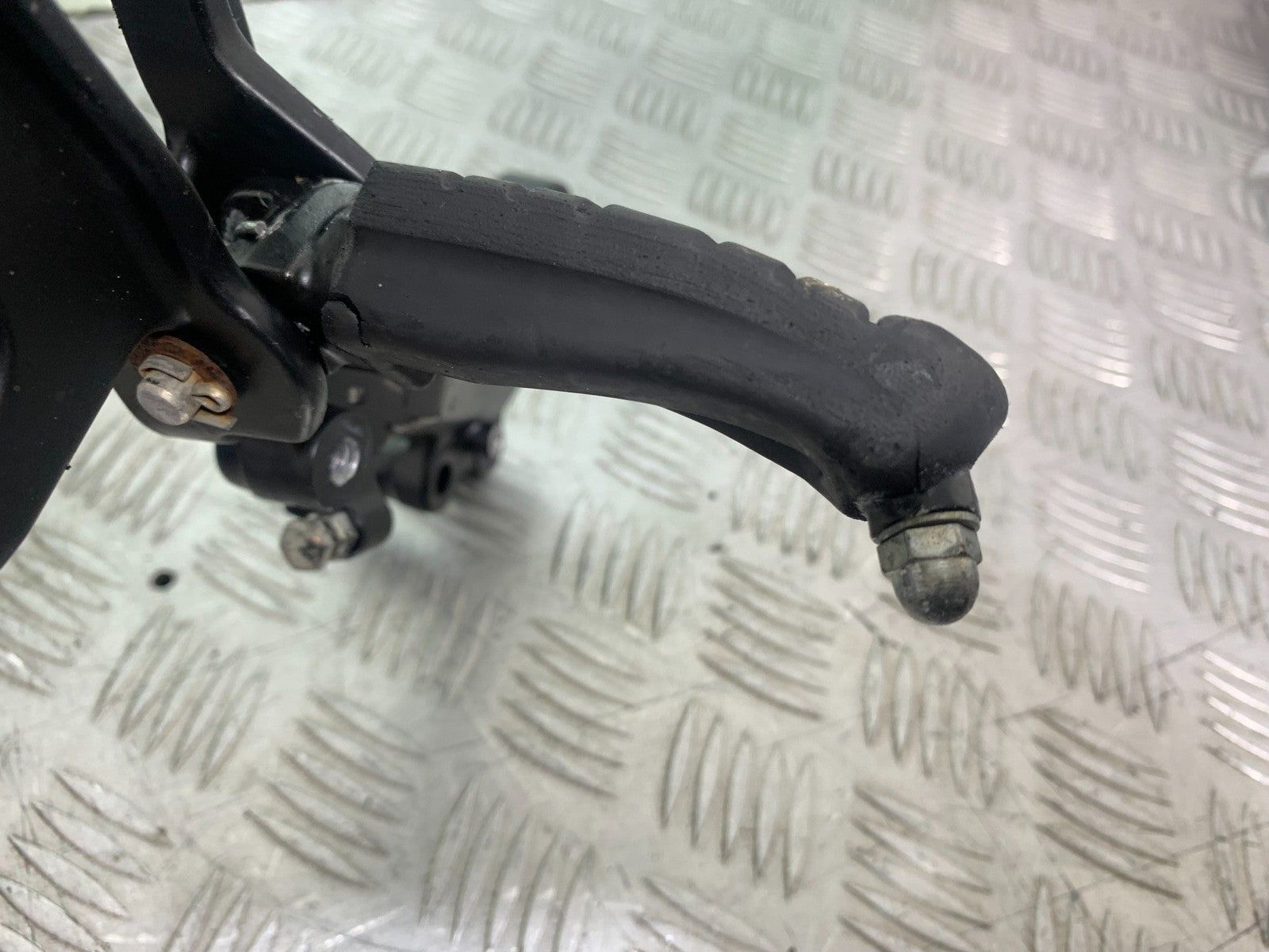 KTM RC125 RC 125 FRONT RIGHT HANGER 2014 2017 (CMB1199)