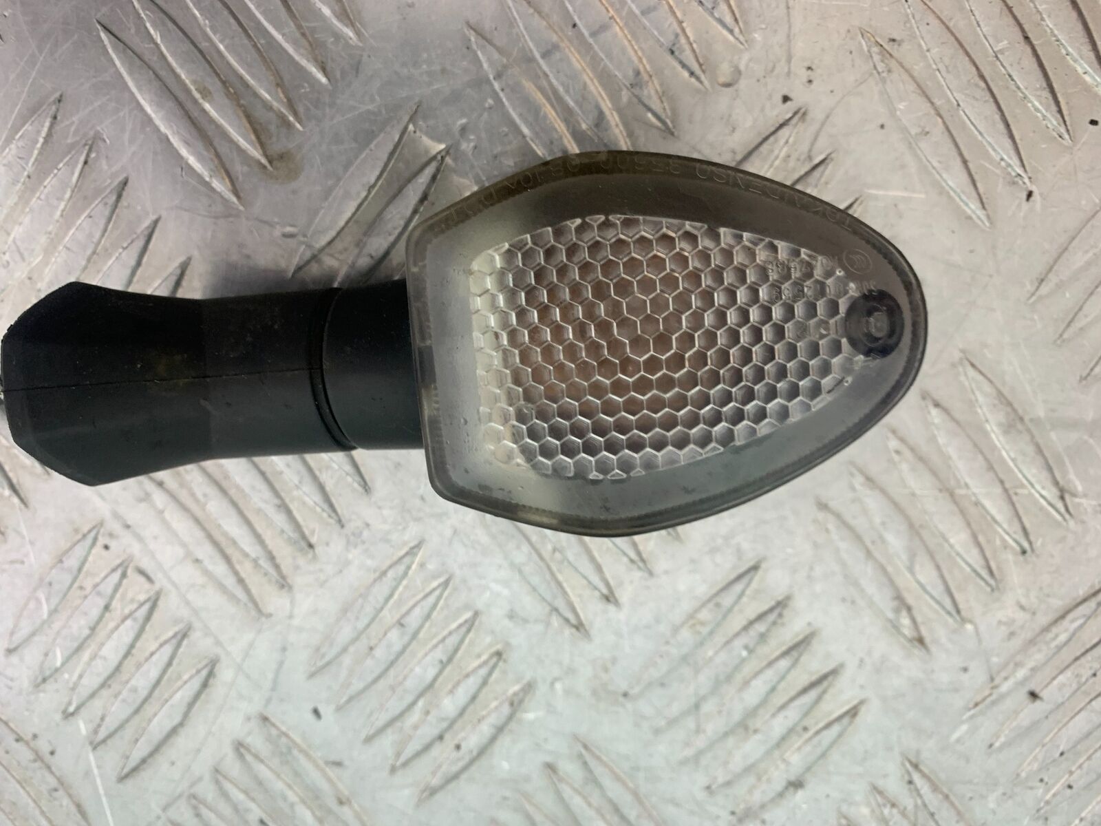 SUZUKI DL 650 V-STROM FRONT RIGHT INDICATOR YEAR 2020 (CMB1117)