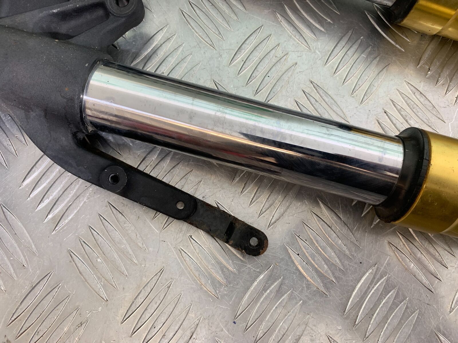 TRIUMPH TIGER 800 XC FORKS  YEAR 2011-2014 (CMB1022)