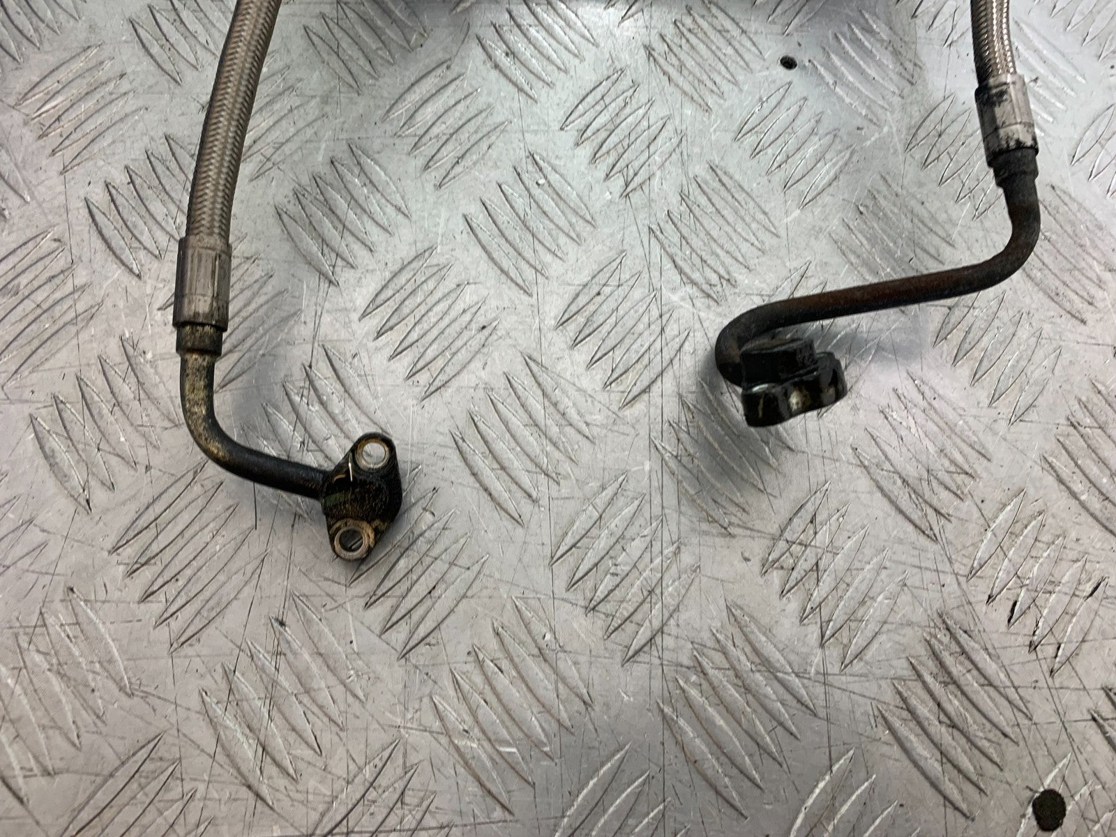 TRIUMPH 1050 SPRINT GT OIL COOLER AND LINES YEAR 2010-2016 (CMB1250)
