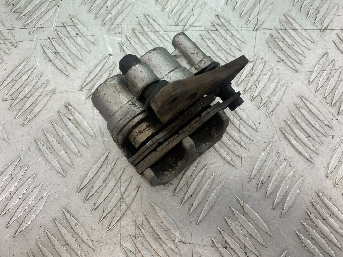 HONDA XL125 VARADERO FRONT BRAKE CALIPER  YEAR 2001-2006  (CMB1210)