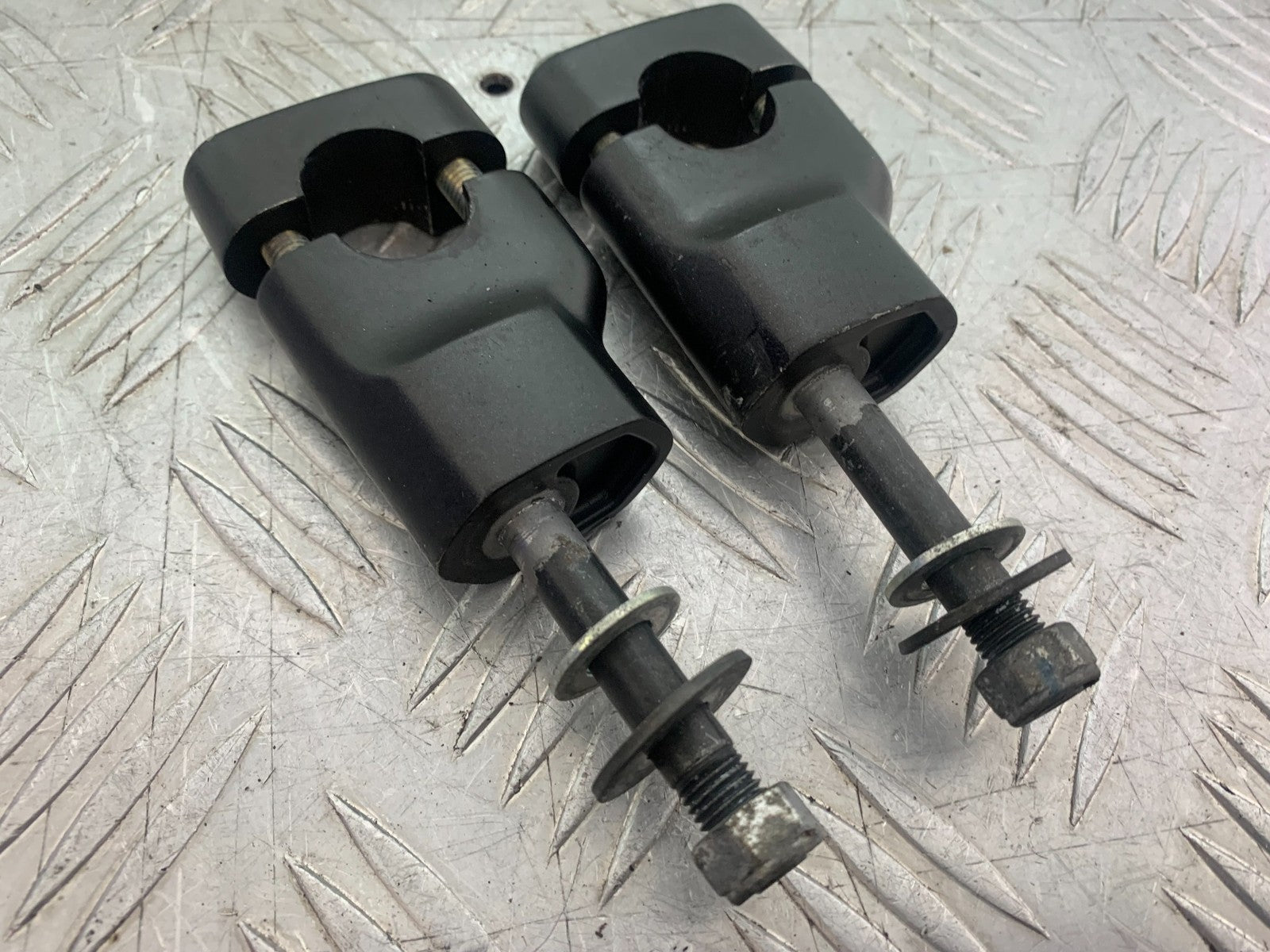 YAMAHA XJ6 XJ6-S HANDLEBAR RISERS  YEAR 2009-2015  (CMB1212)