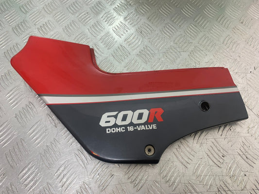KAWASAKI GPZ600 GPZ 600 LEFT SEAT PANEL YEAR 1988-90  (CMB1258)
