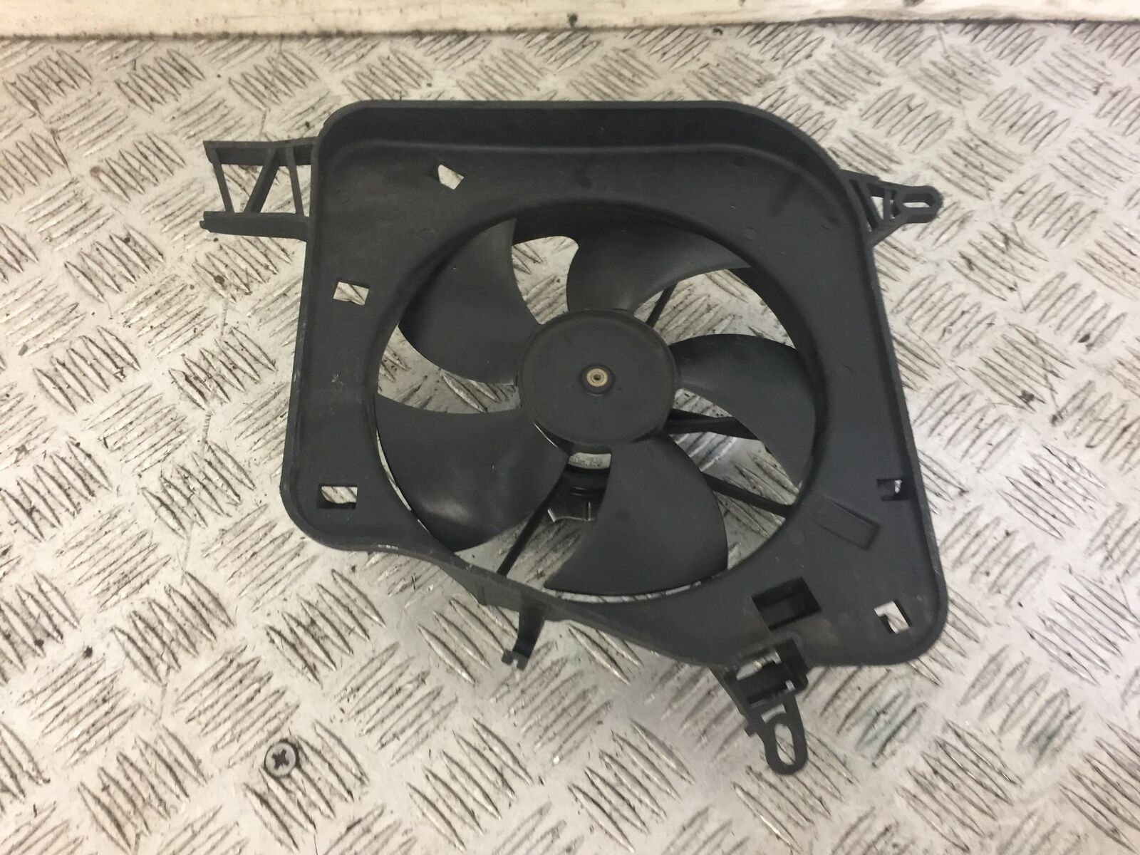 BMW S1000 R RADIATOR FAN  YEAR 2018  (STOCK 645)