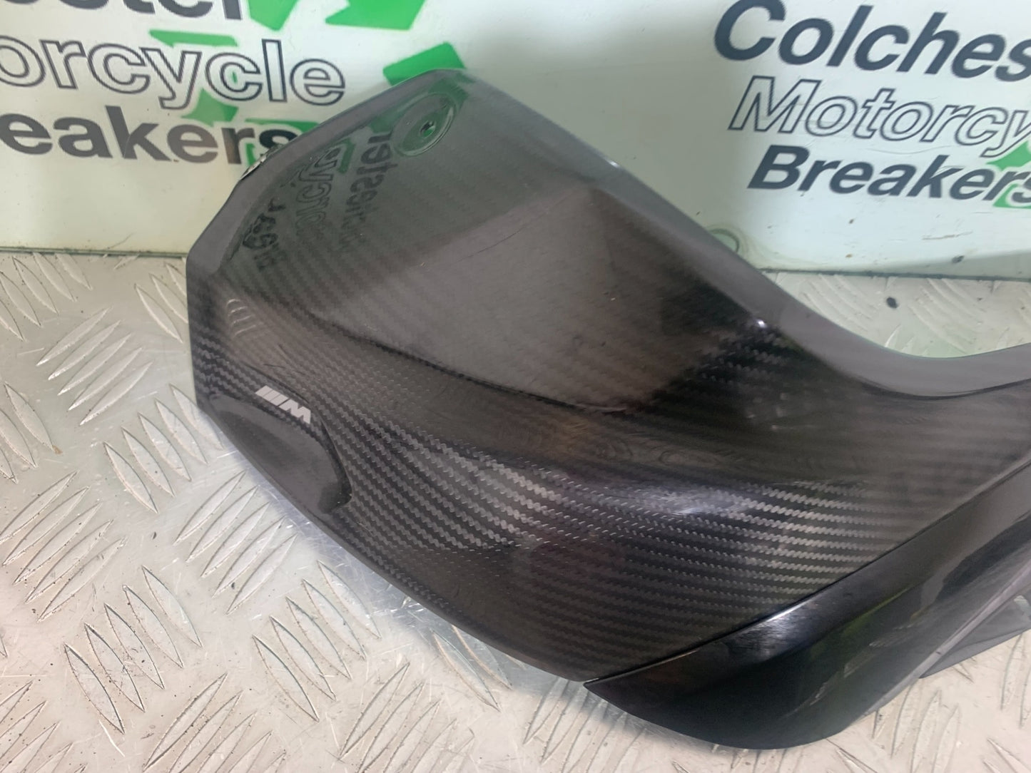 BMW M1000 R LEFT CARBON TANK PANEL  YEAR 2023-2024 (CMB1140)