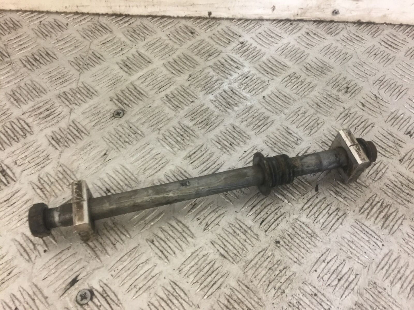 HONDA CRF1000 AFRICA TWIN REAR WHEEL SPINDLE  YEAR 2016-2019 (STOCK 695)