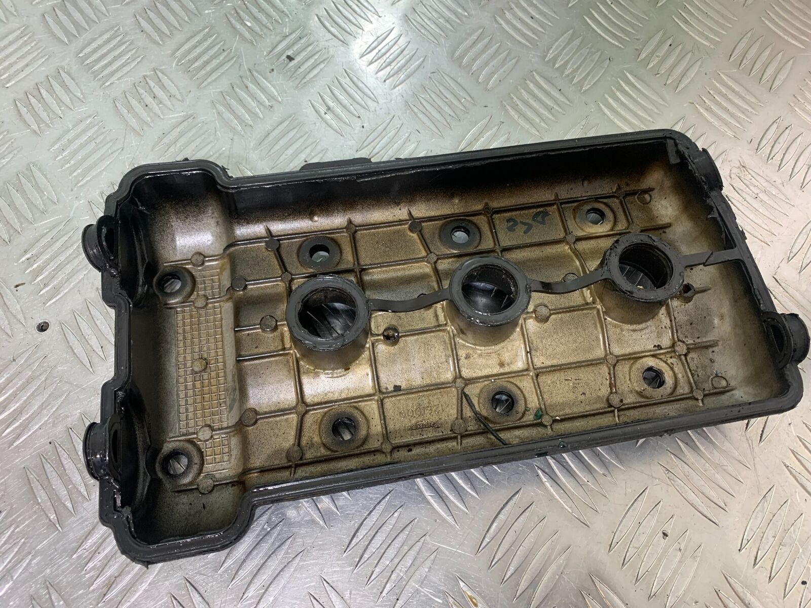 TRIUMPH 955i SPRINT ST ROCKER COVER   YEAR 1999-2004 (STOCK 735)