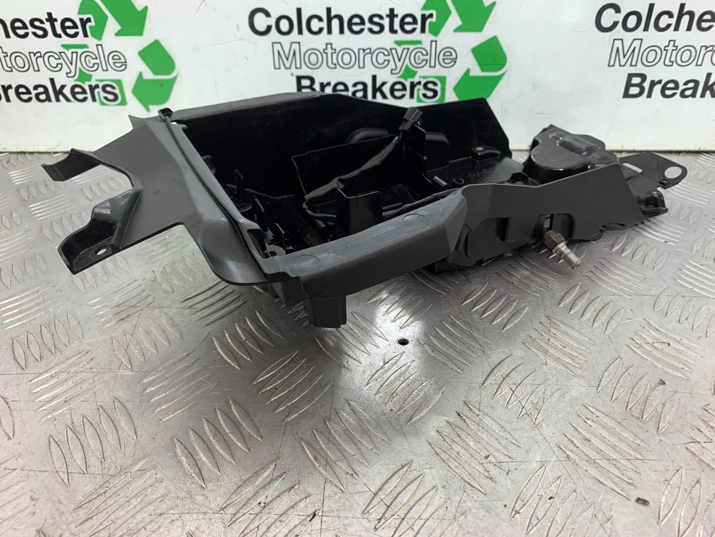 HONDA CBR1000 RR CBR1000RR FIREBLADE GENUINE REAR MUDGUARD 2008-2011 (CMB1179)
