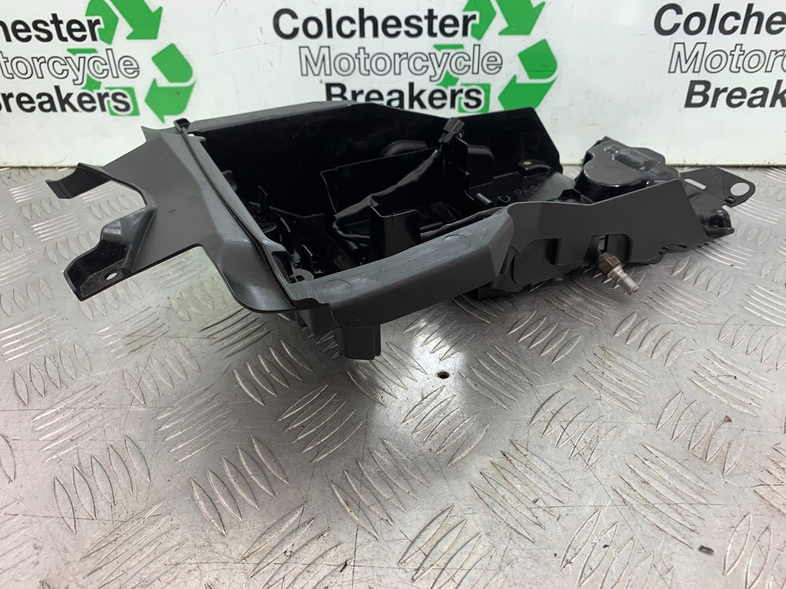 HONDA CBR1000 RR CBR1000RR FIREBLADE GENUINE REAR MUDGUARD 2008-2011 (CMB1179)