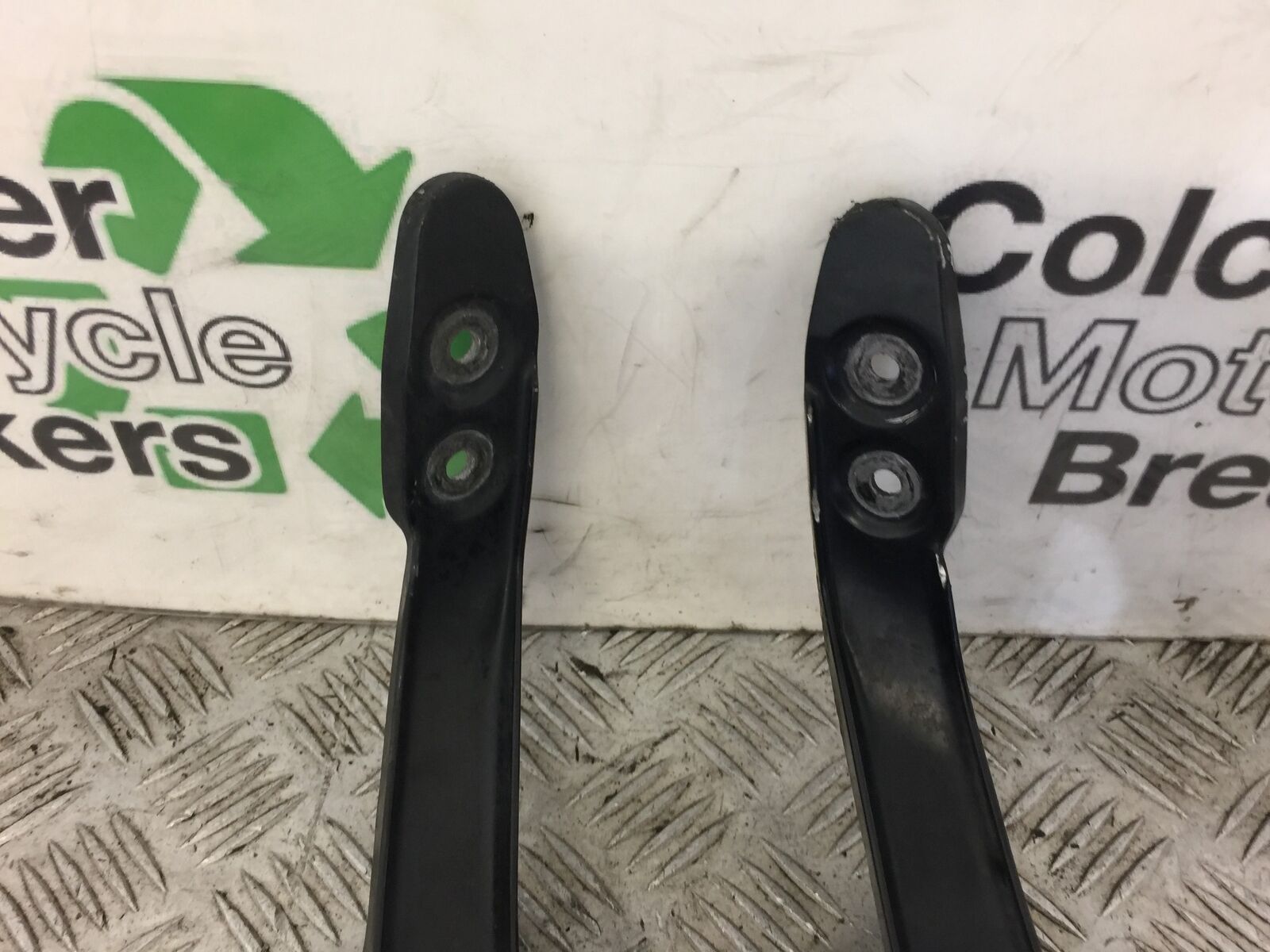YAMAHA FZS600 FAZER 600 MIRROR ARMS  YEAR 1998  (STOCK NO 335)