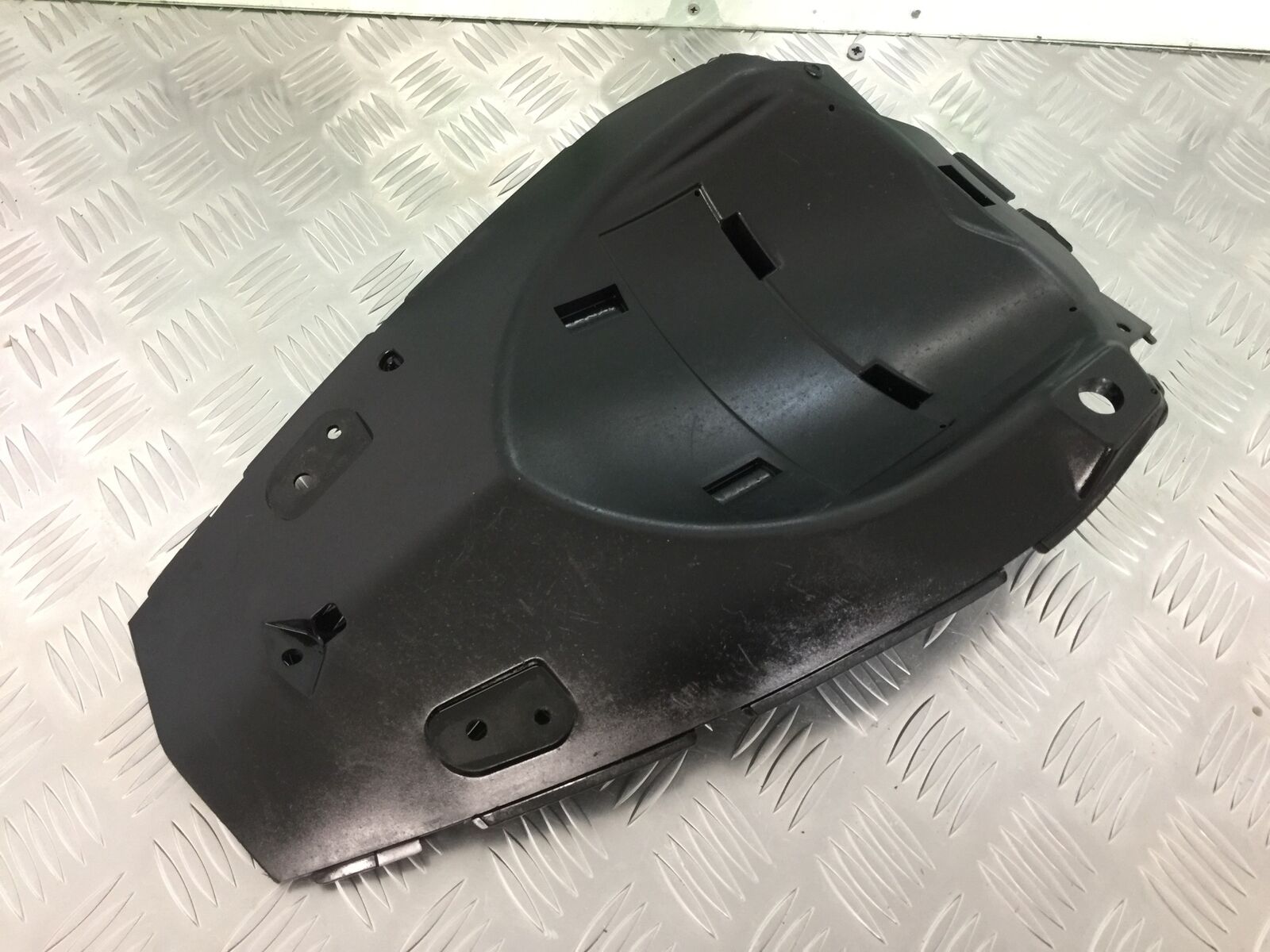 KAWASAKI ER6 N UNDERTRAY YEAR 2009-2011  (STOCK 928)