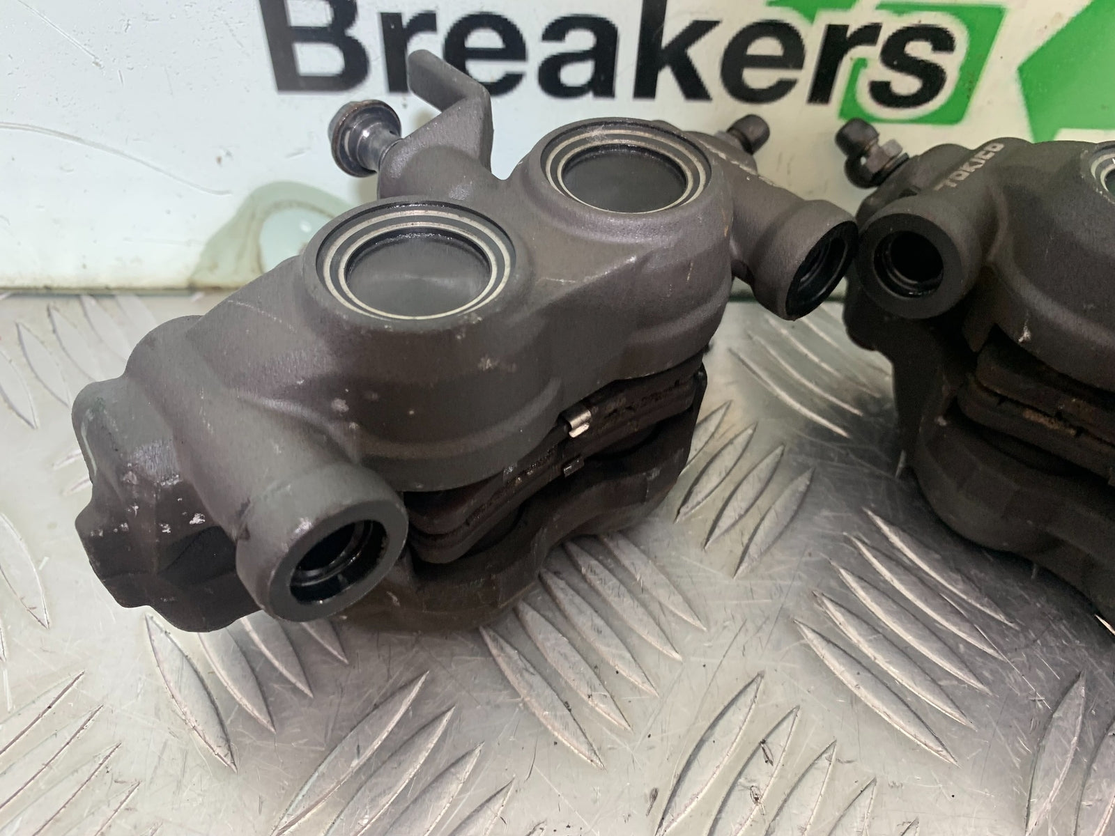 KAWASAKI ZX10R ZX 10R FRONT BRAKE CALIPERS   YEAR 2011-2015 (CMB1154)
